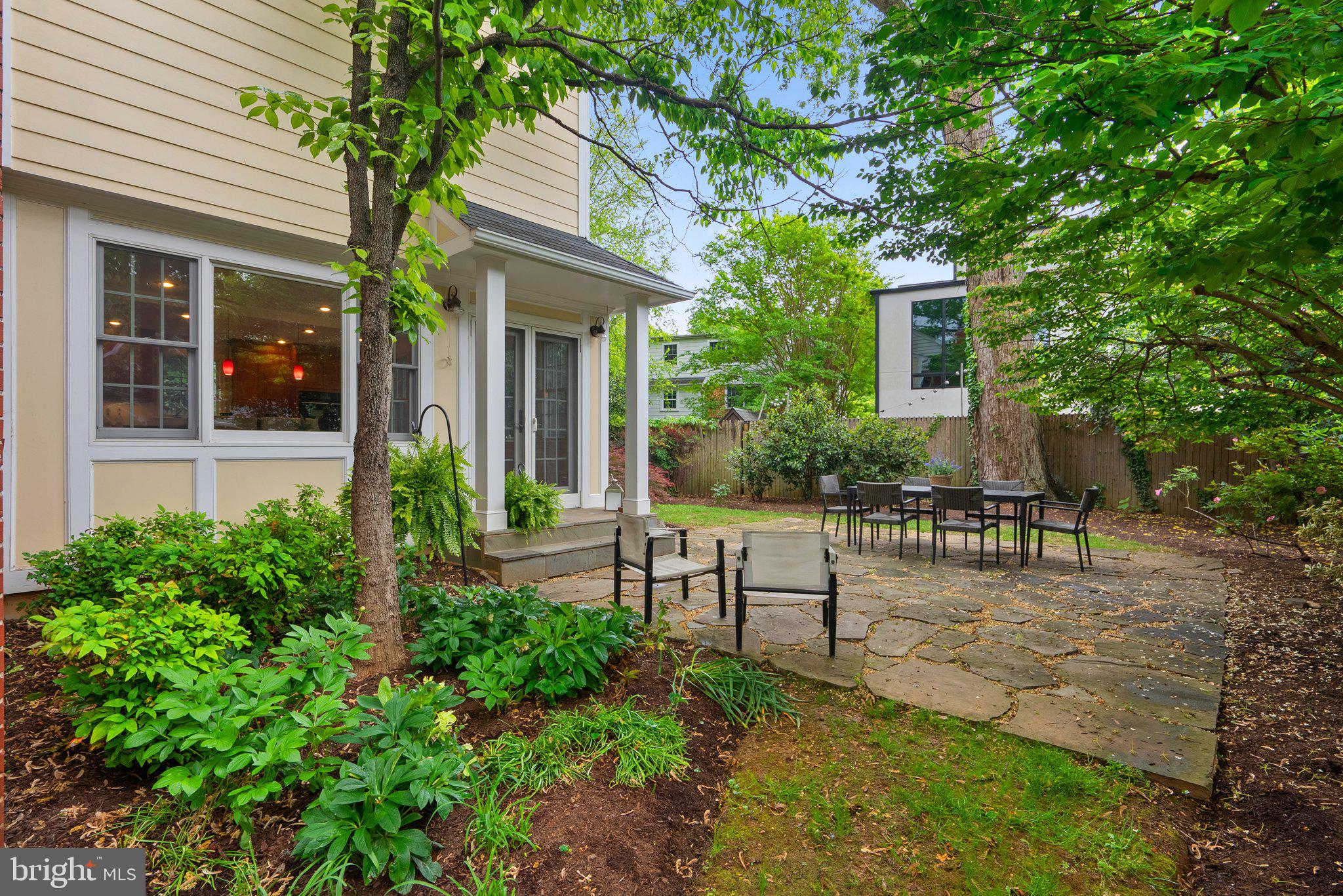 BRADLEY HILLS - Residential