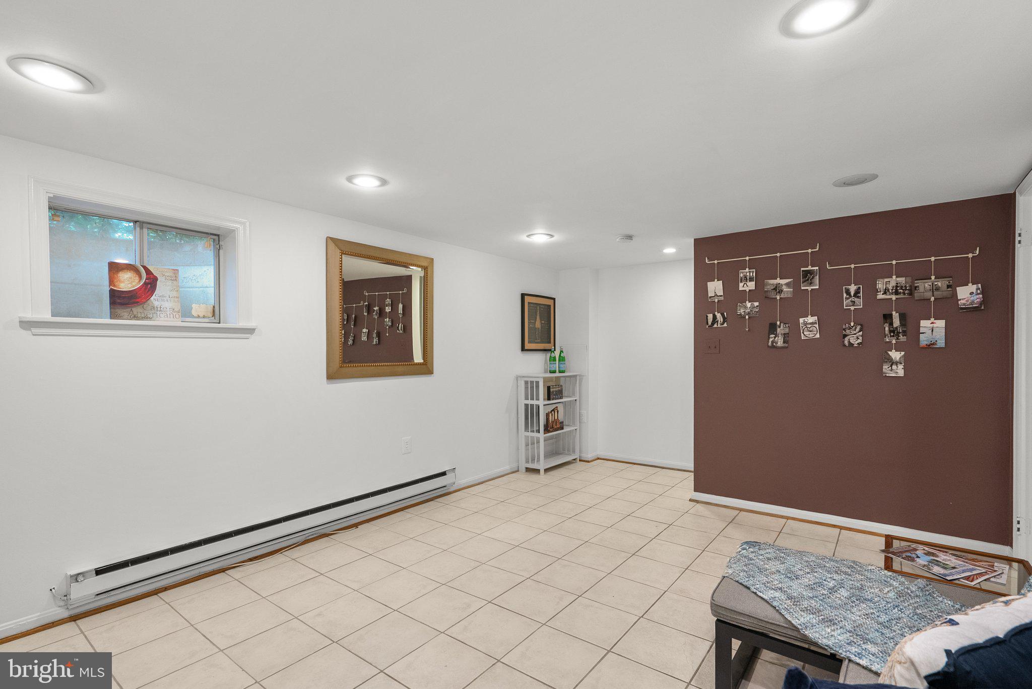 BRADLEY HILLS - Residential