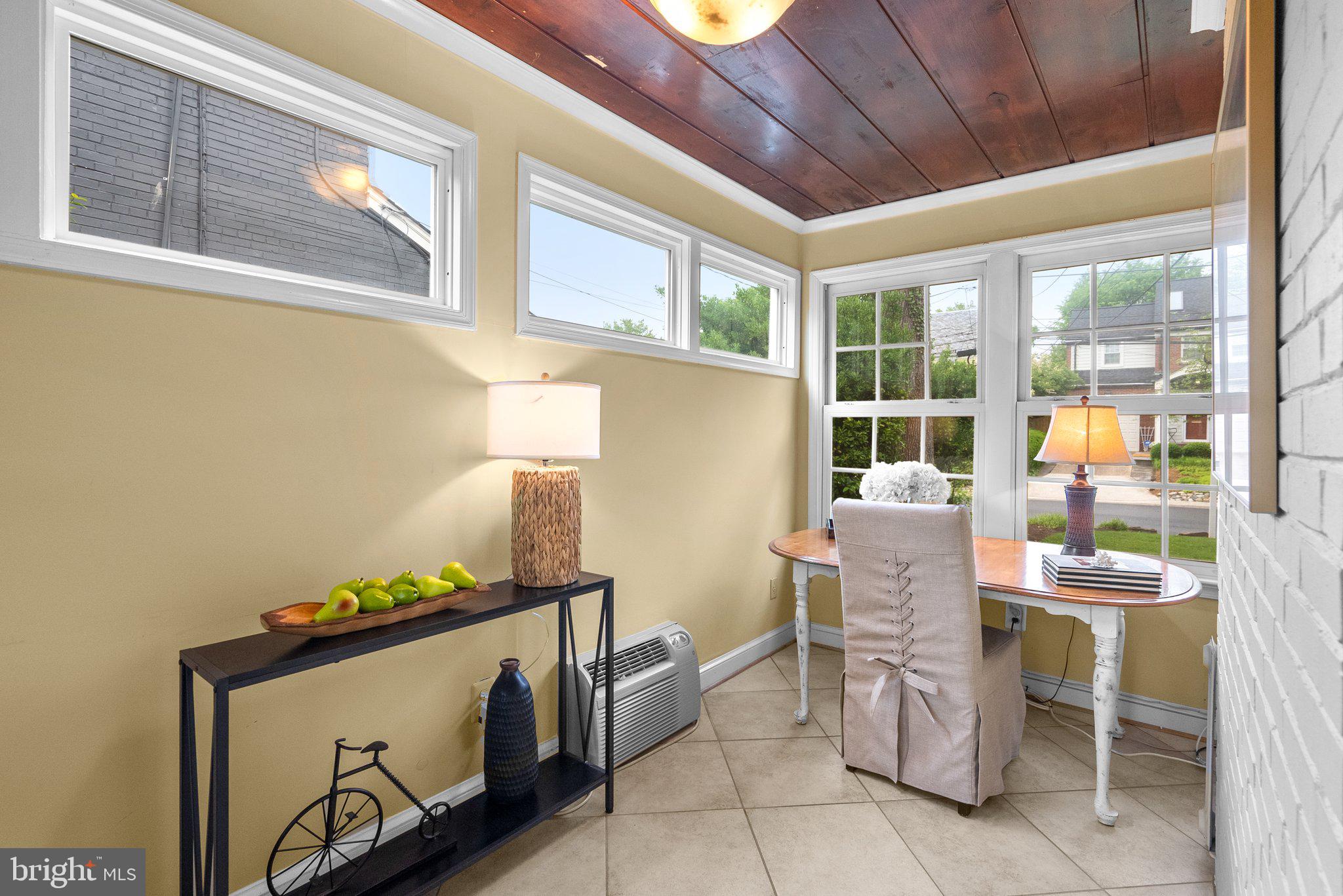 BRADLEY HILLS - Residential