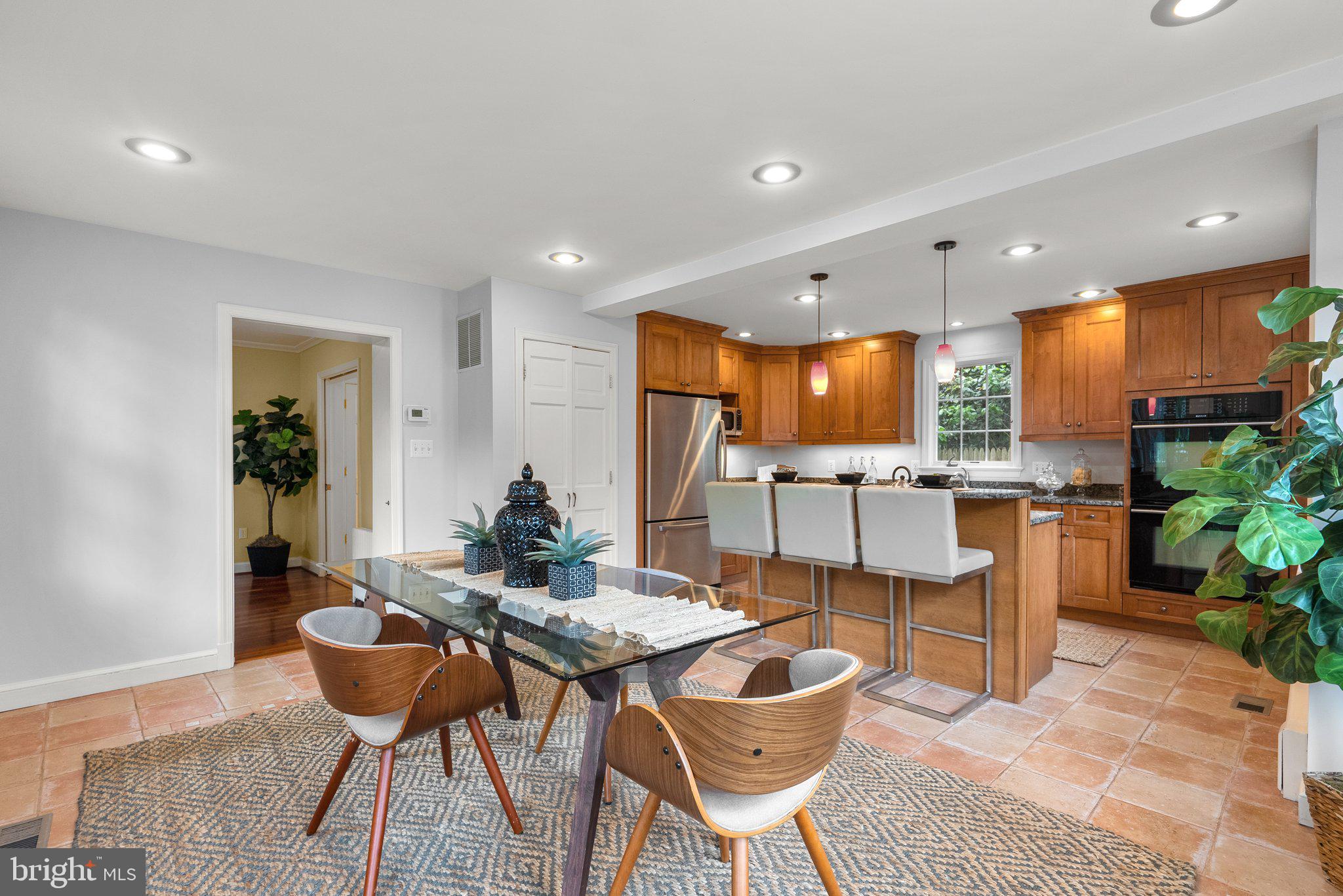 BRADLEY HILLS - Residential