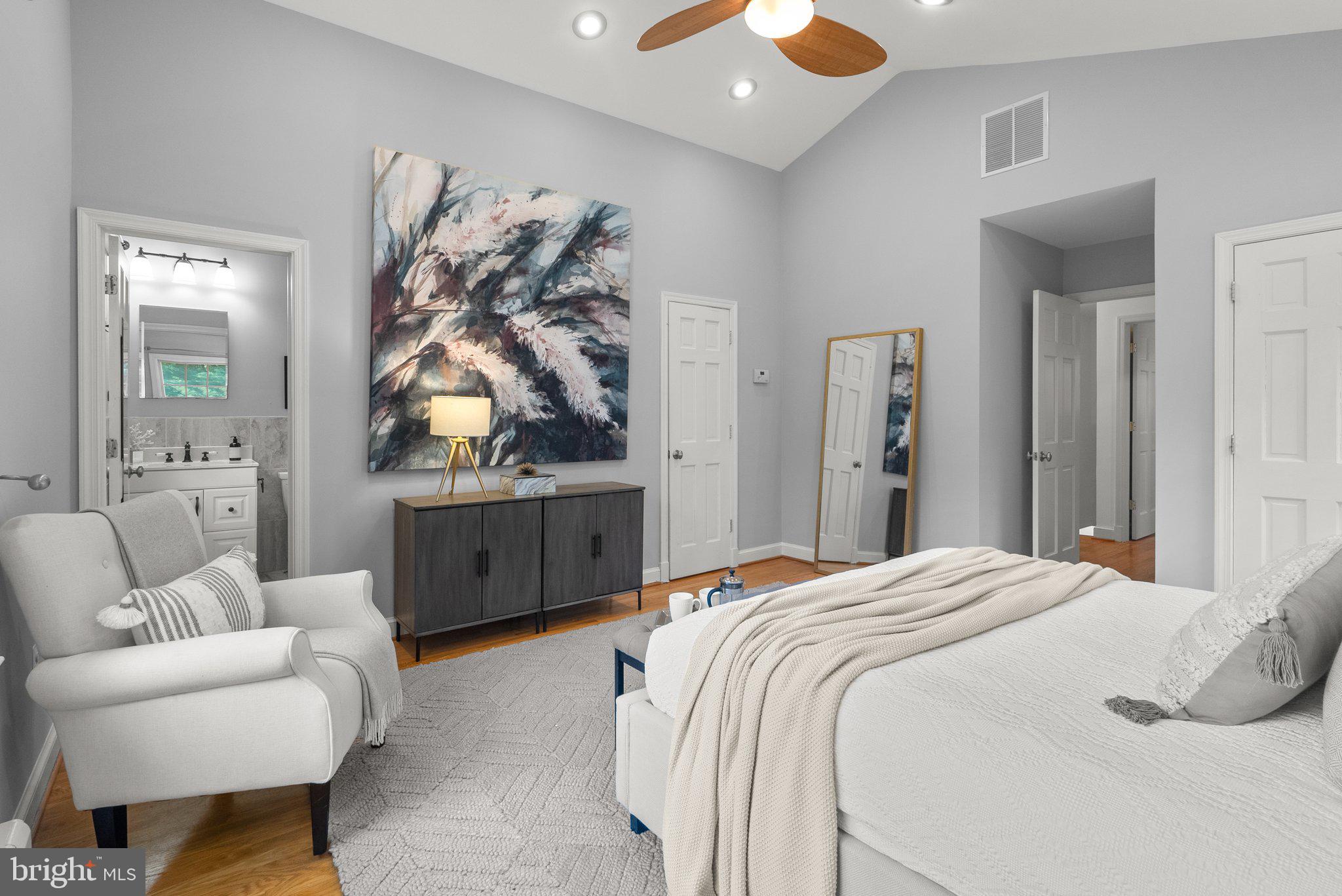 BRADLEY HILLS - Residential