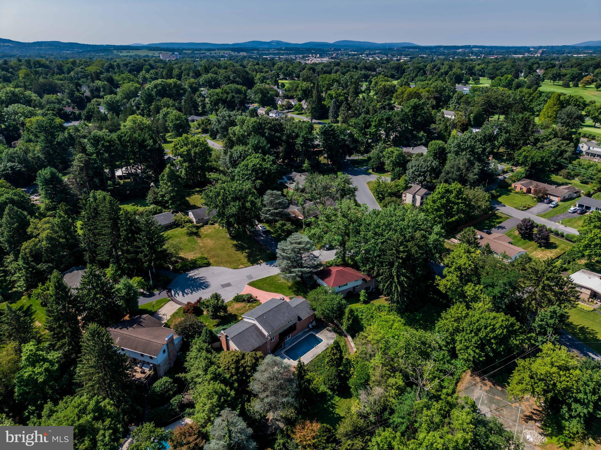 COUNTRY CLUB HILLS - Residential