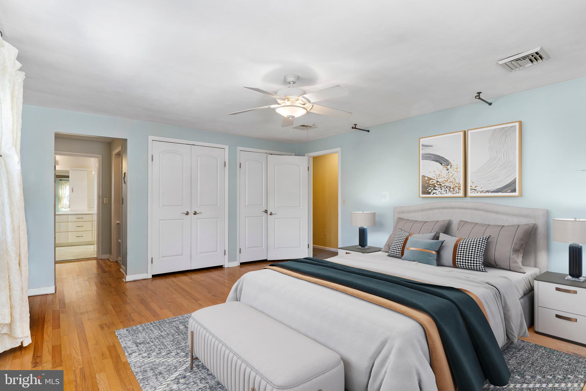 COUNTRY CLUB HILLS - Residential