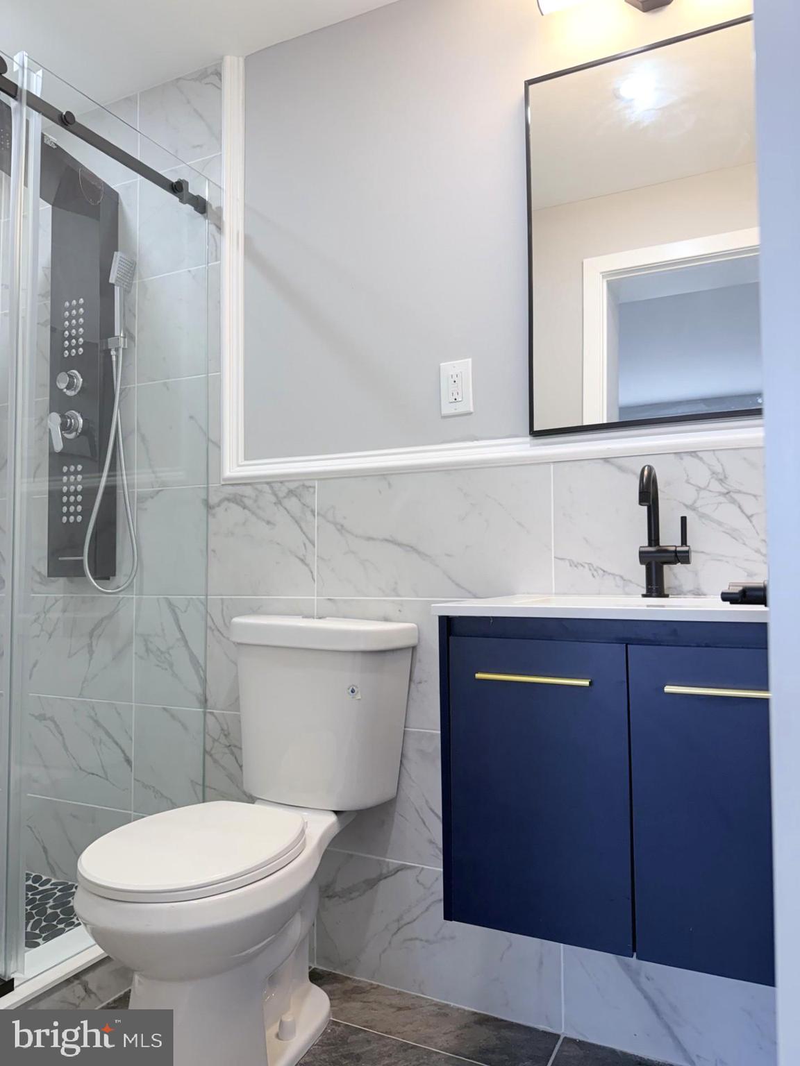 PHILADELPHIA (WEST) - Residential