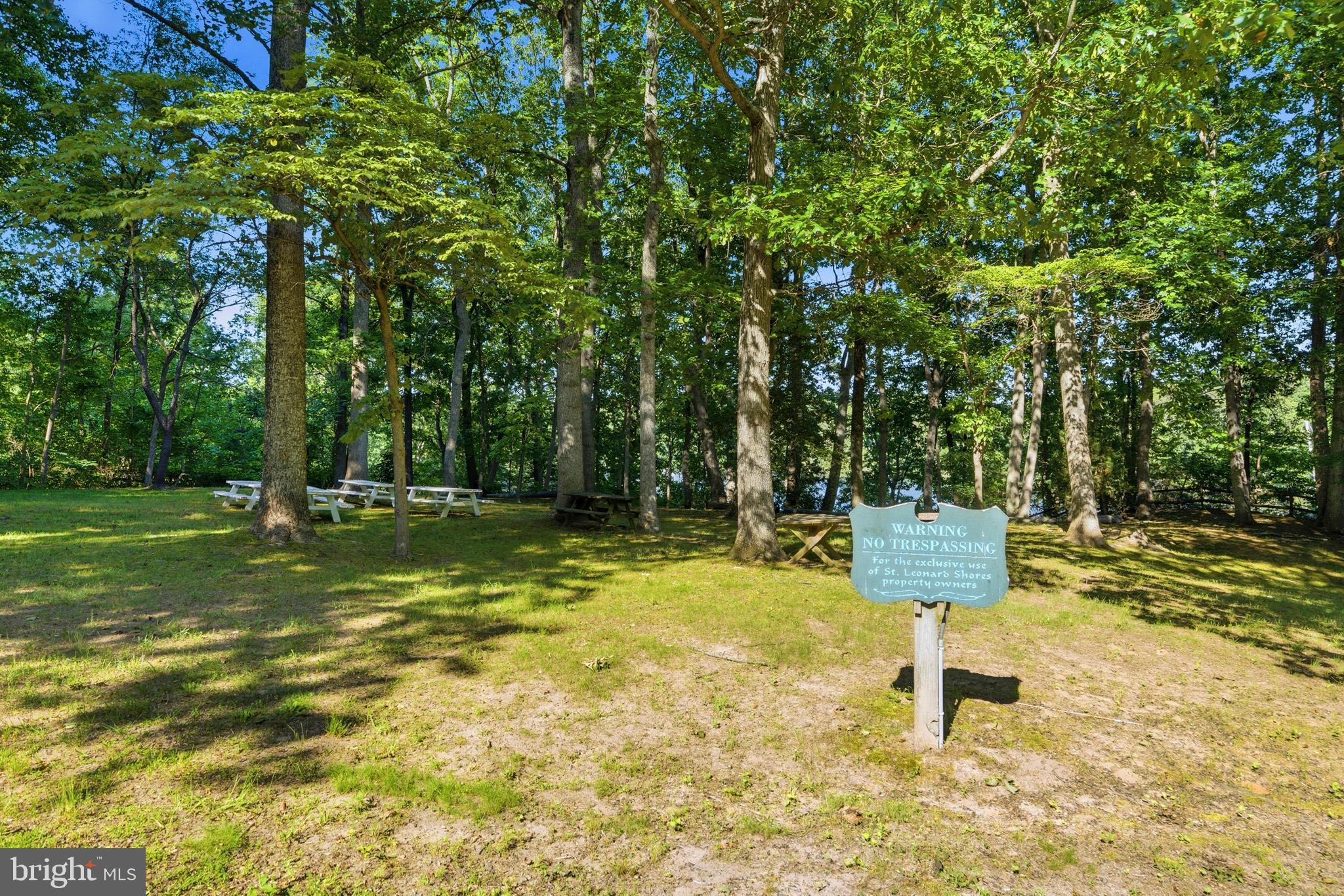 ST LEONARD SHORES - Residential