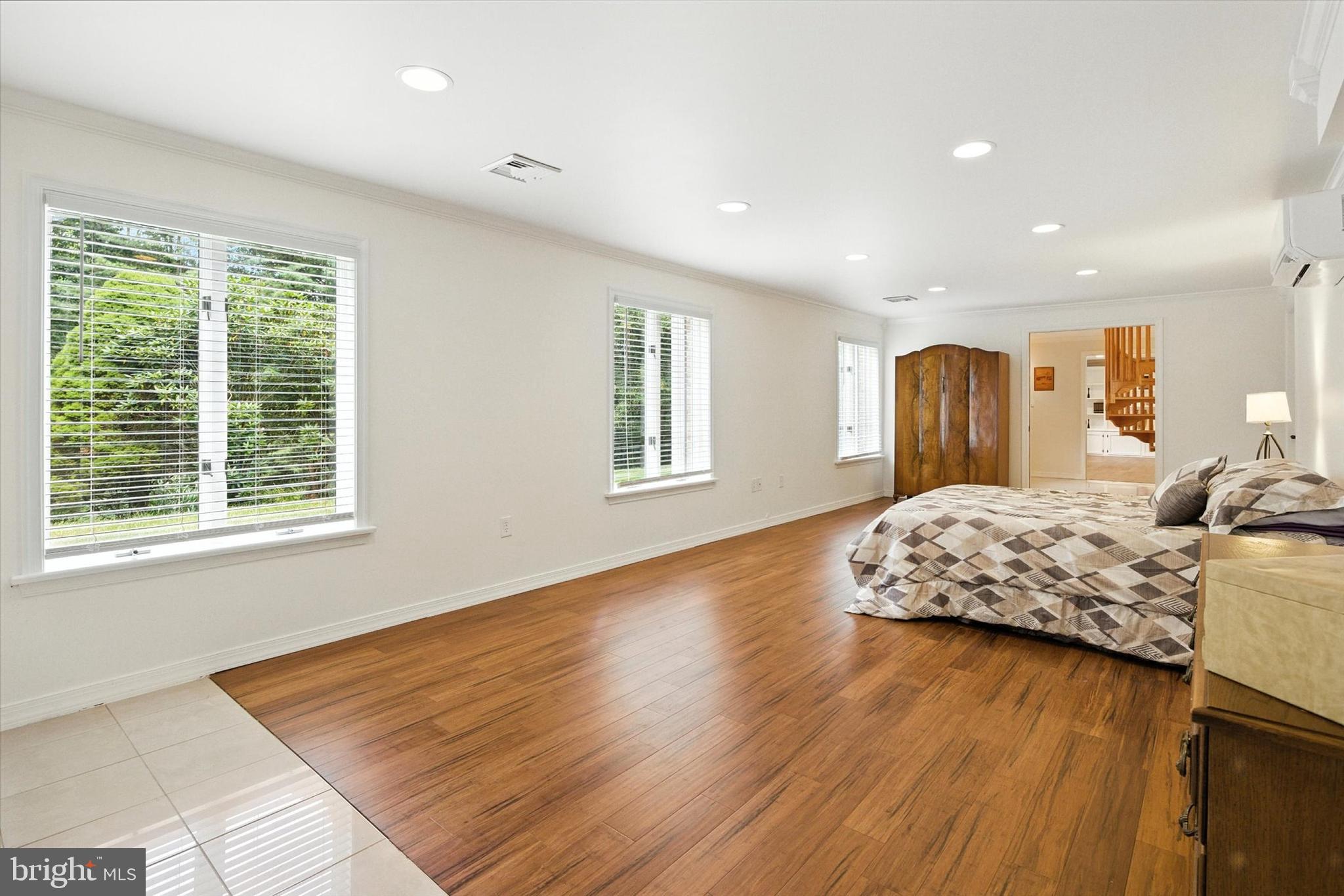 ANGELICA WOODS - Residential