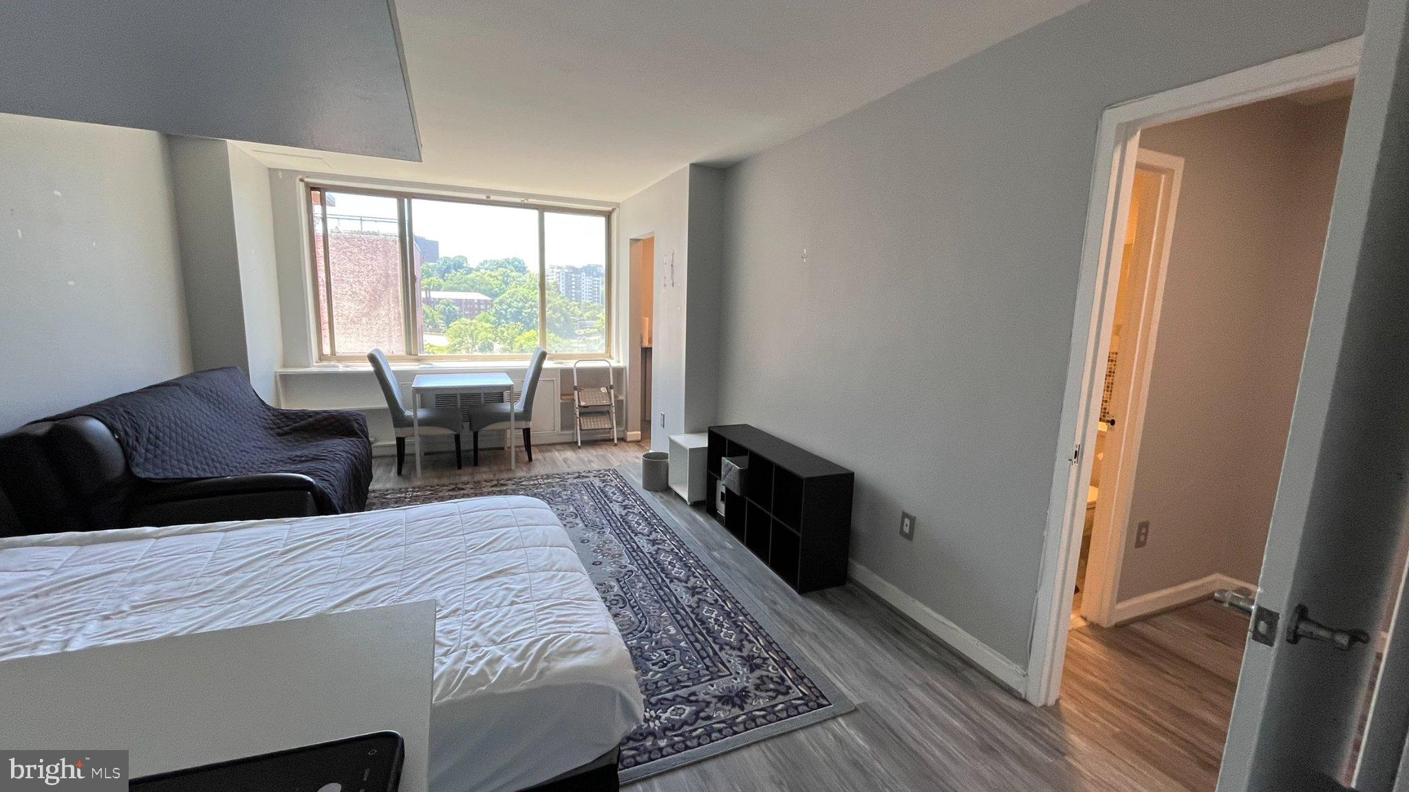 RIVER PLACE - Residential