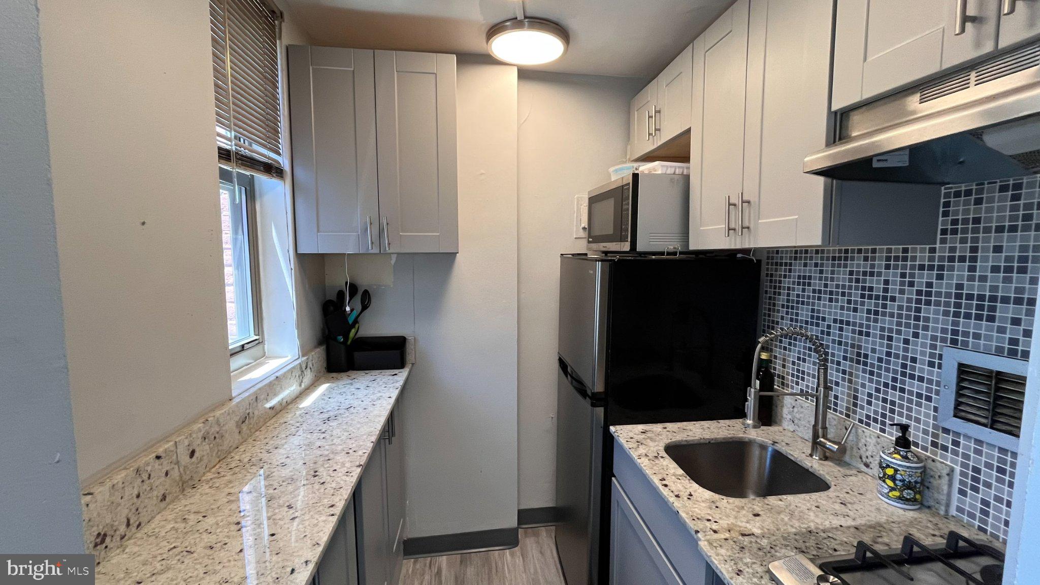 RIVER PLACE - Residential