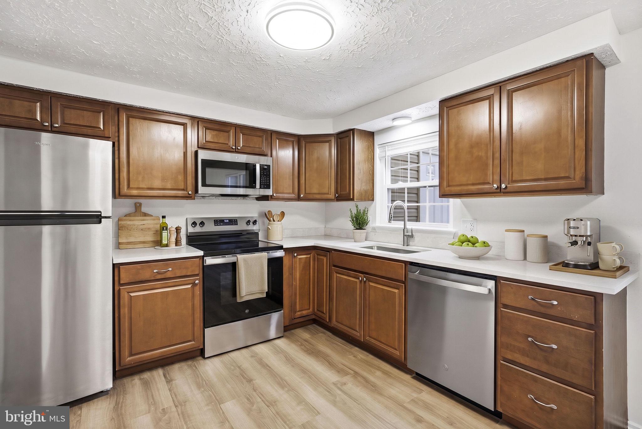 WHITE OAK - Residential