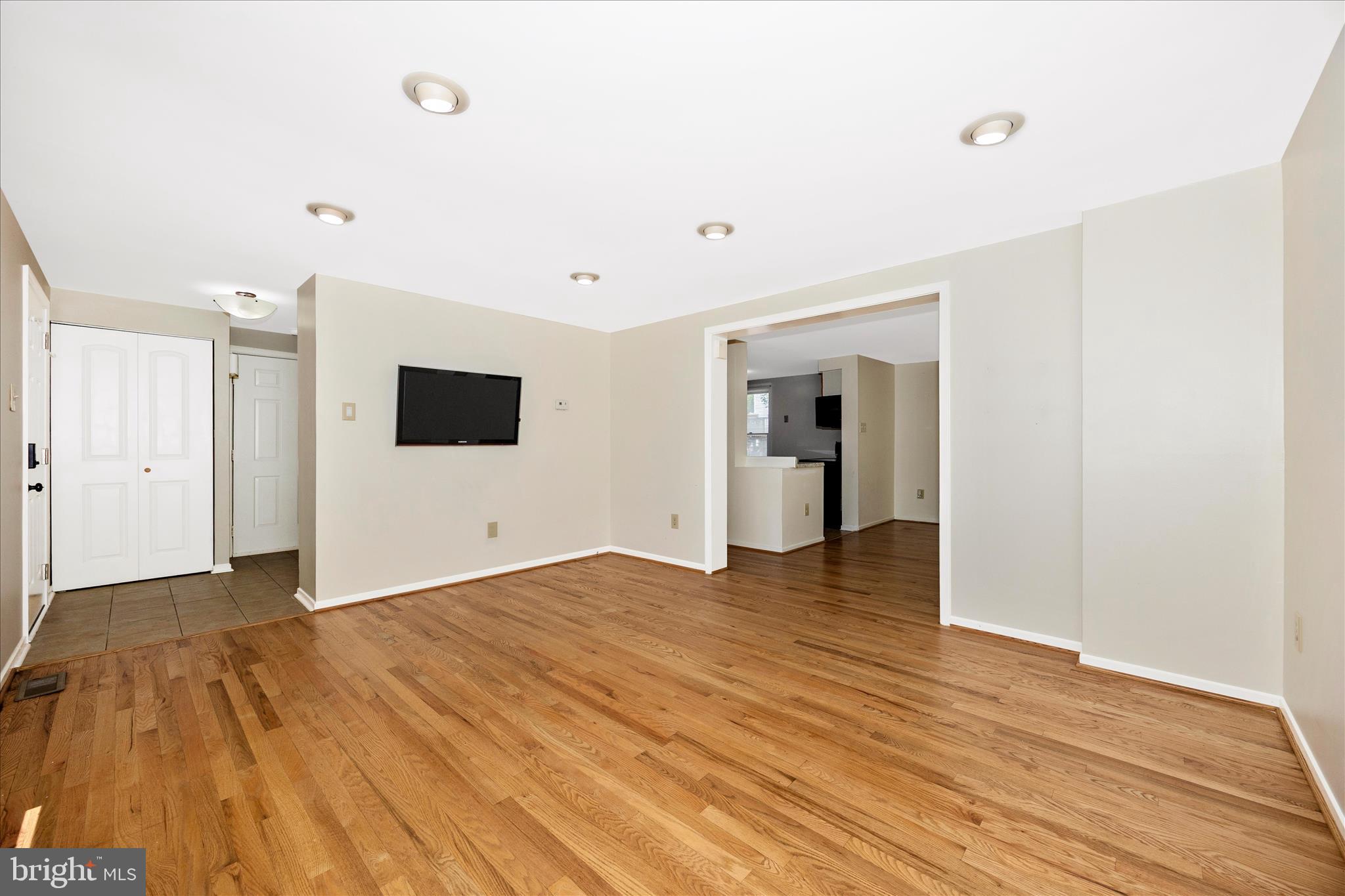 WILLOWCREST - Residential