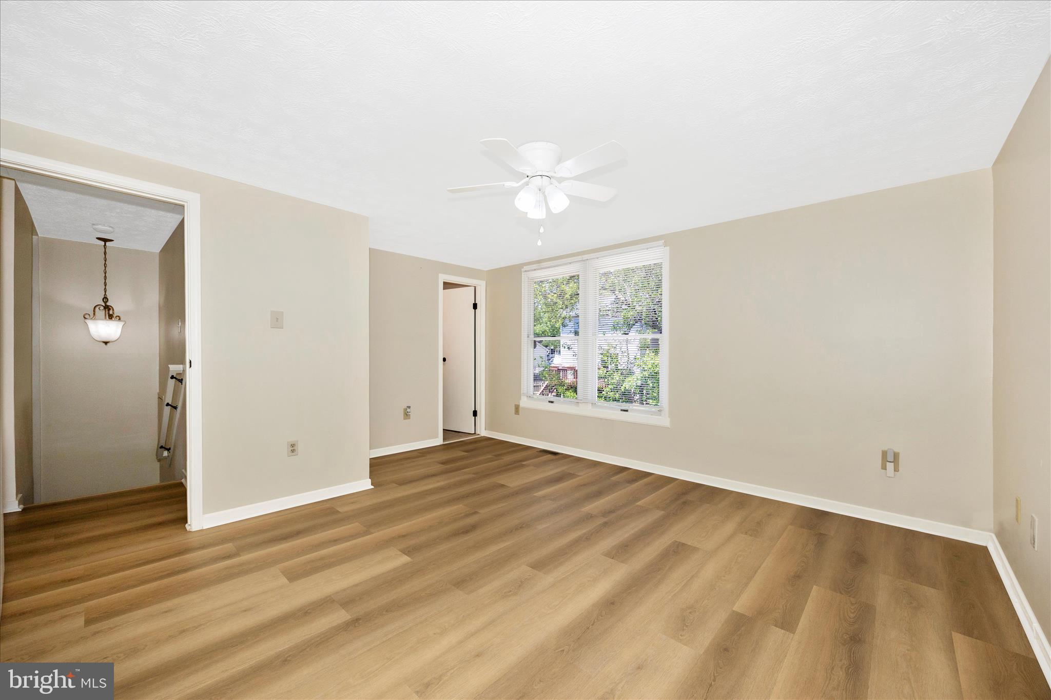 WILLOWCREST - Residential