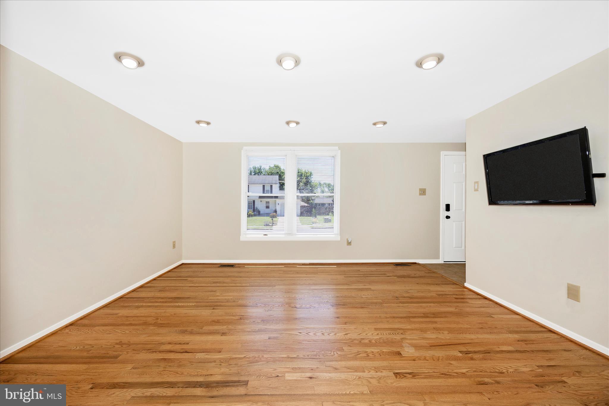 WILLOWCREST - Residential