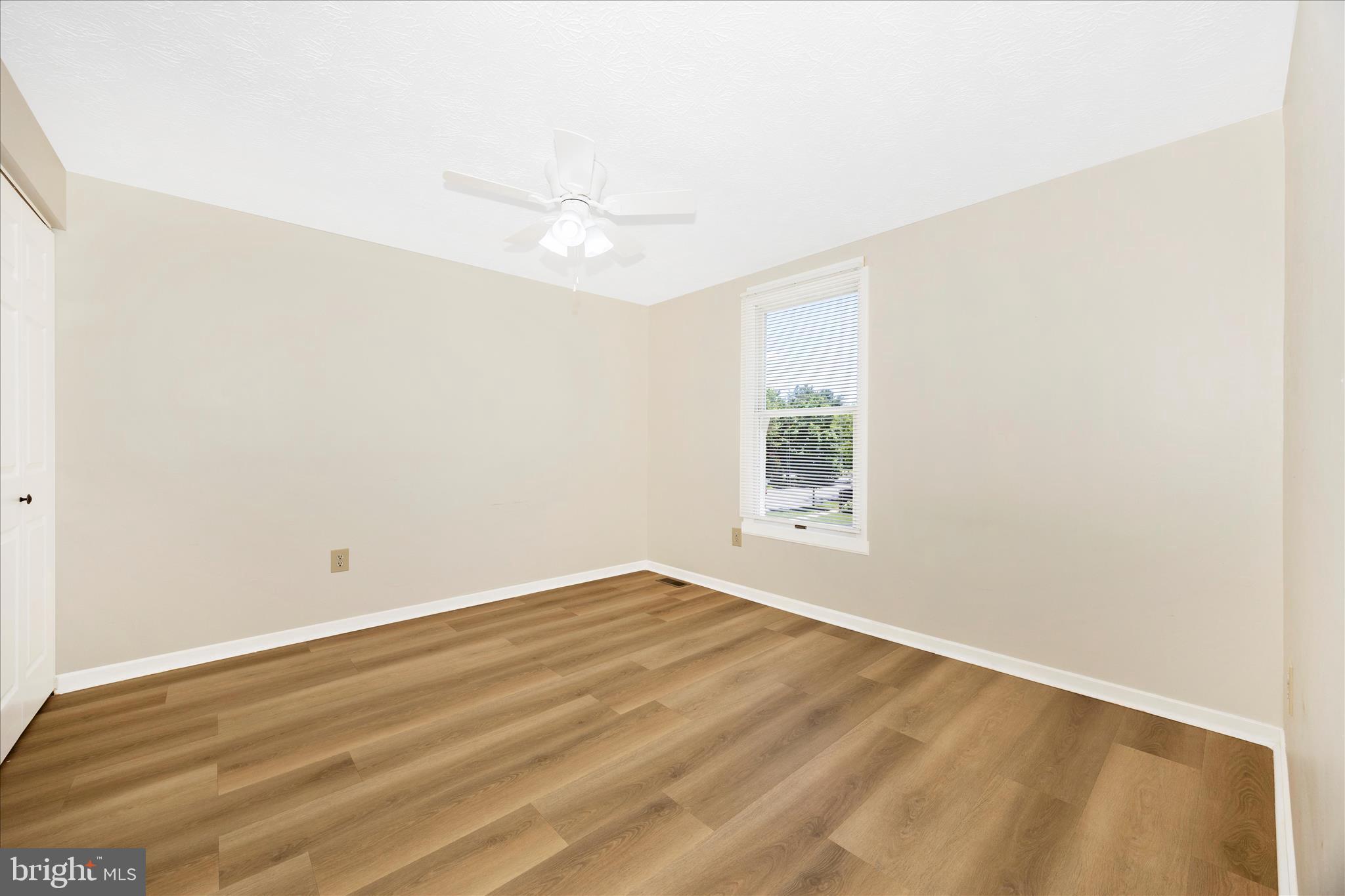WILLOWCREST - Residential