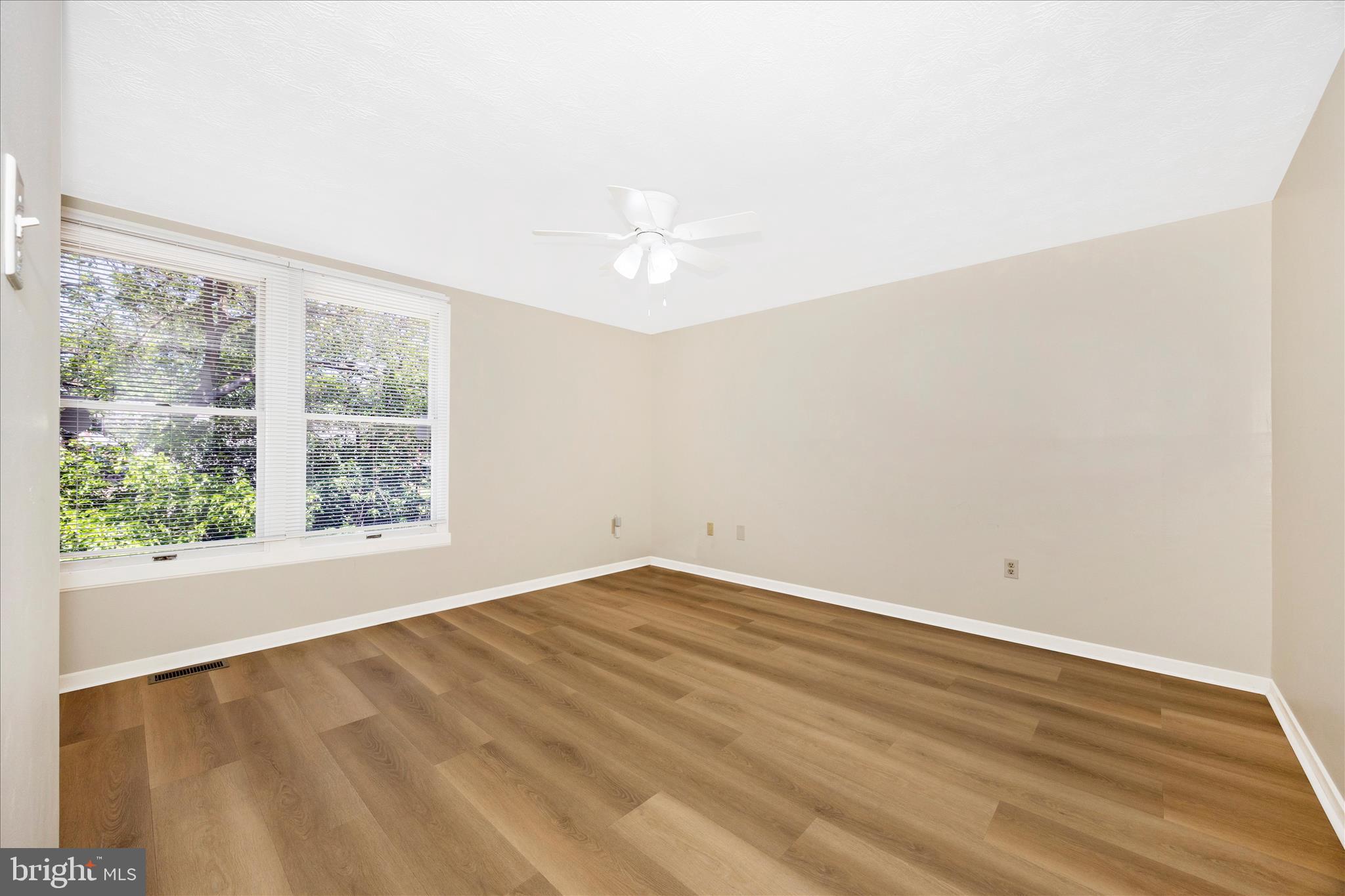 WILLOWCREST - Residential