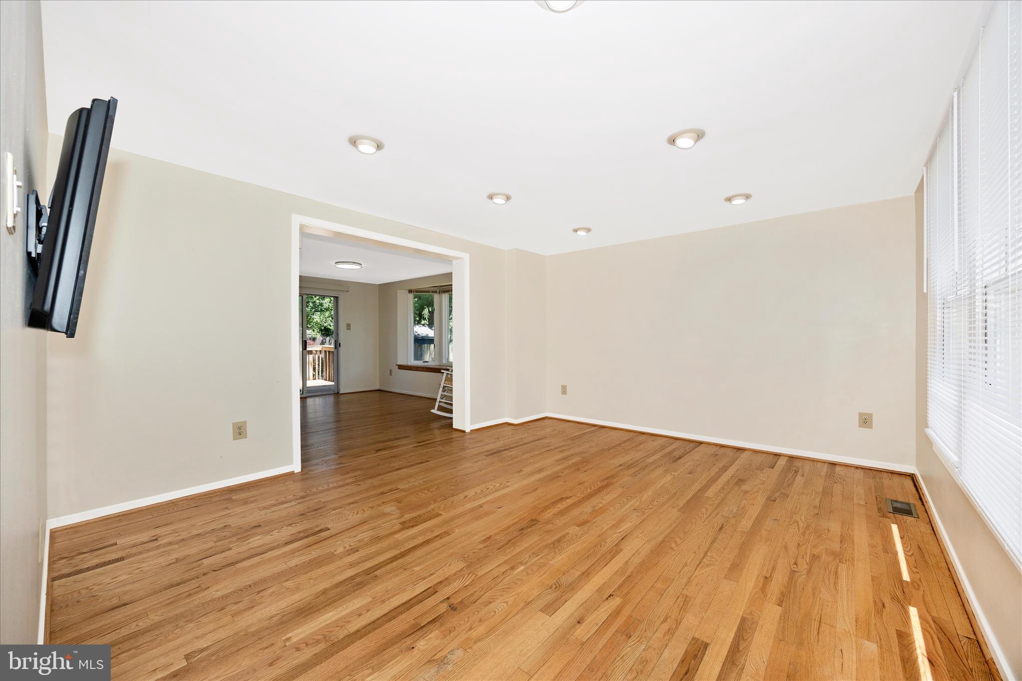 WILLOWCREST - Residential