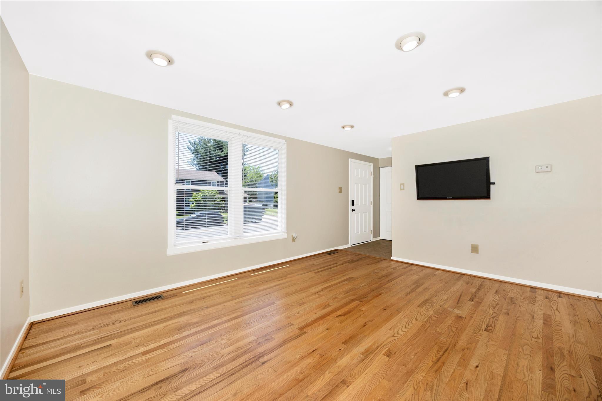 WILLOWCREST - Residential