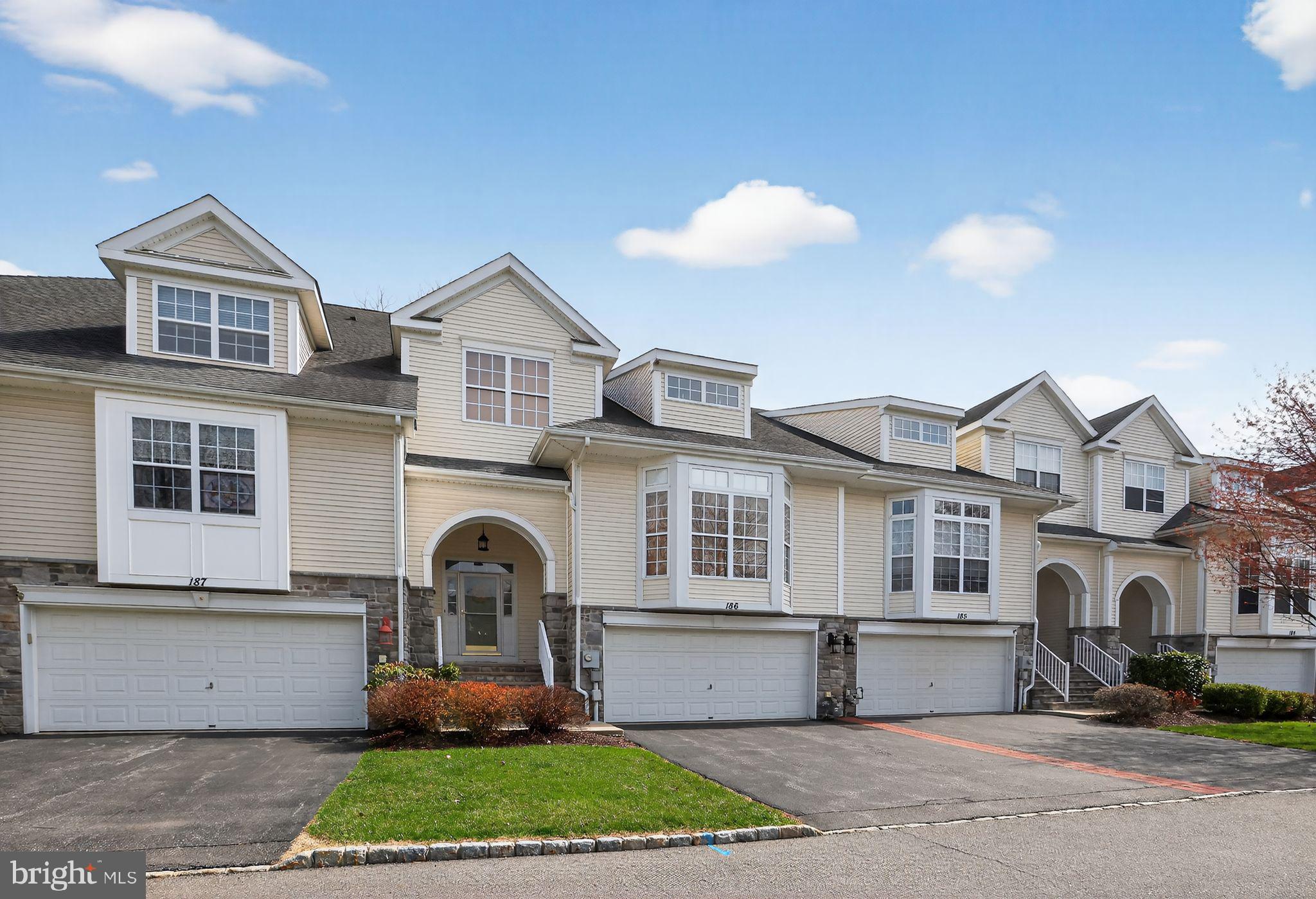 COUNTRY CLASSICS - Residential