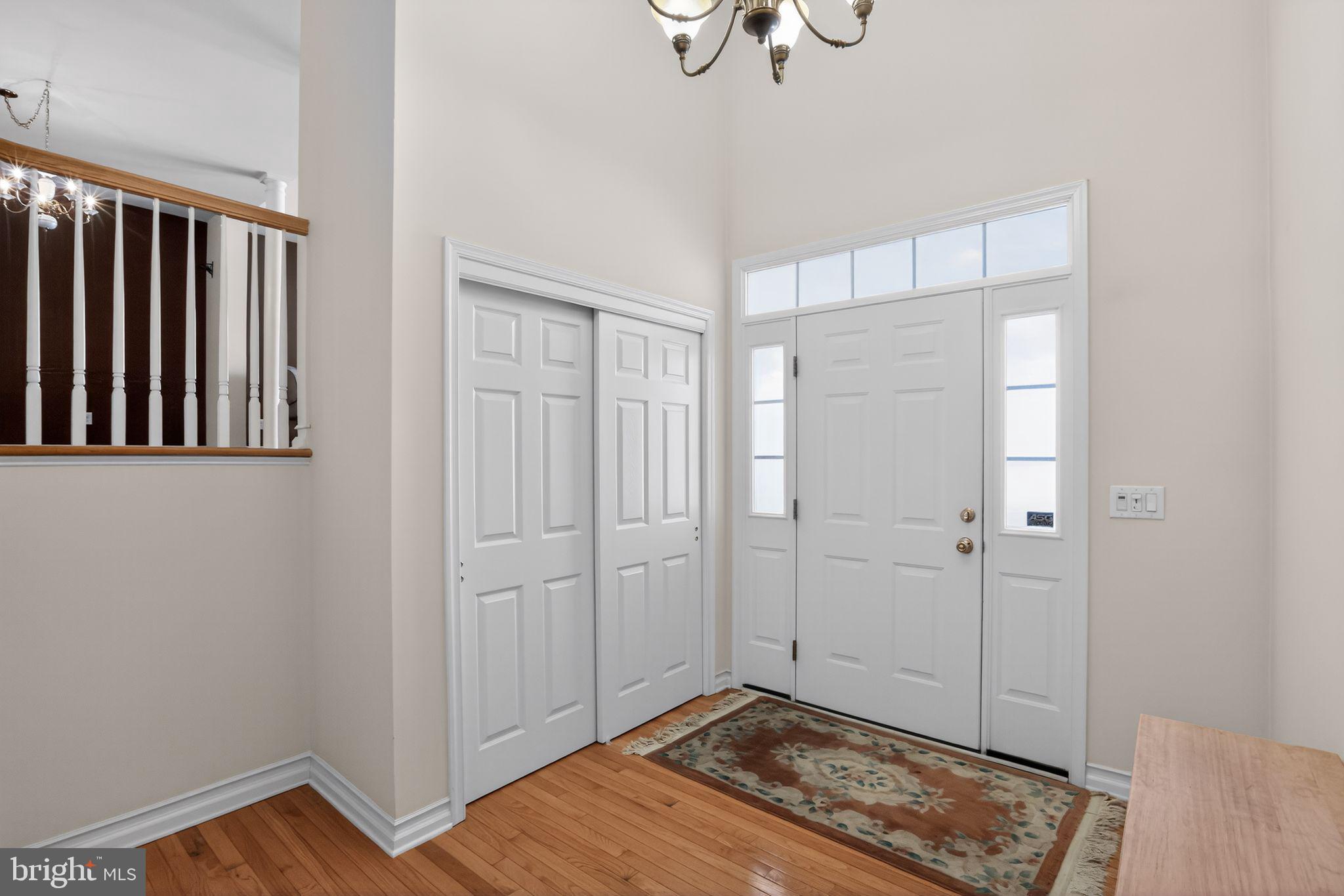 COUNTRY CLASSICS - Residential