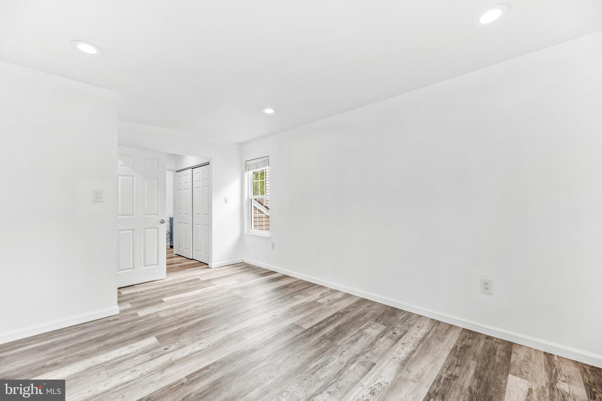 CROFTON VILLAGE - Residential