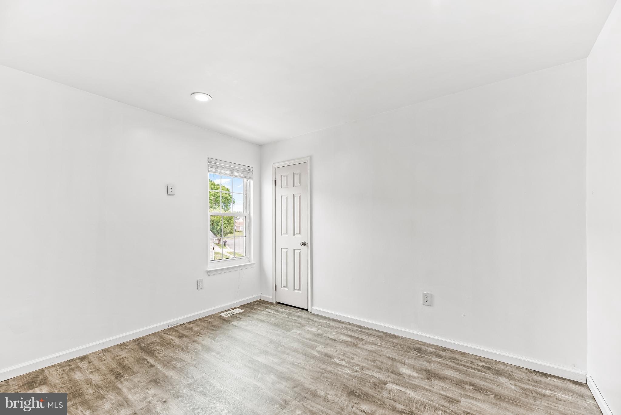 CROFTON VILLAGE - Residential
