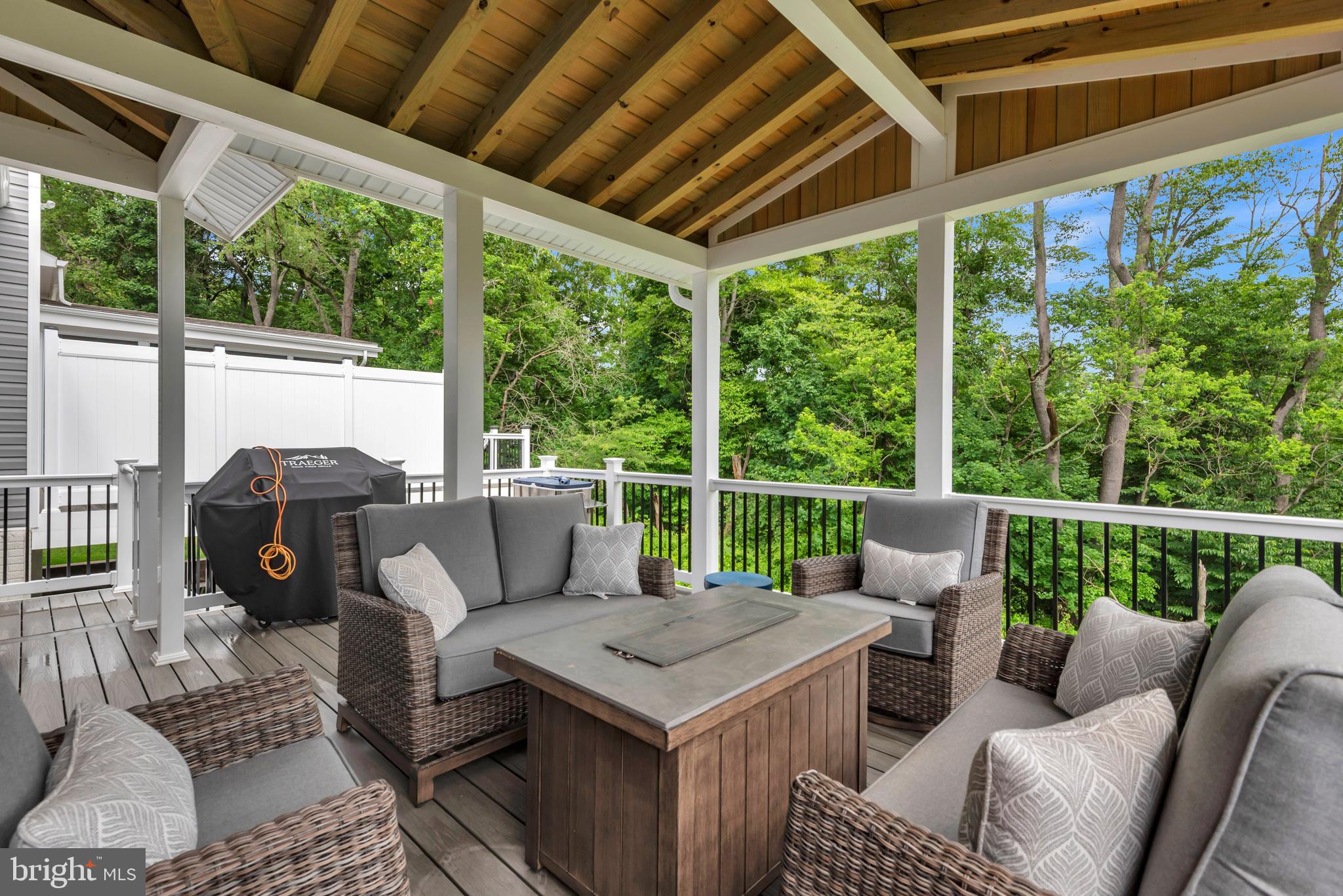 SNADER'S SUMMIT - Residential