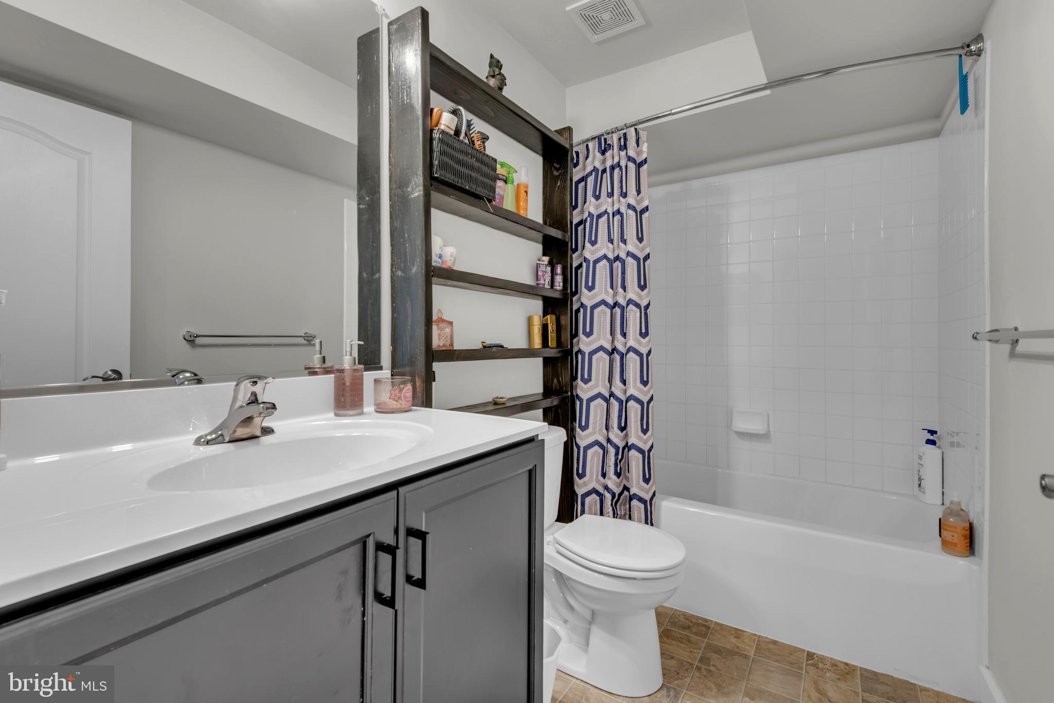 SNADER'S SUMMIT - Residential