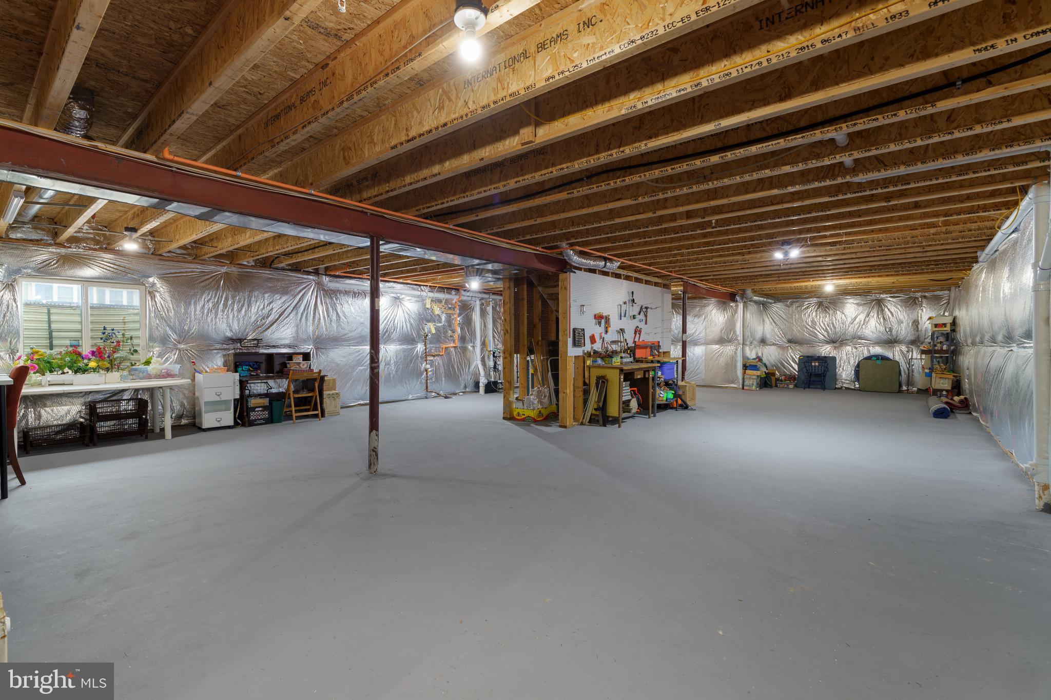 STONELEIGH SUMMIT - Residential