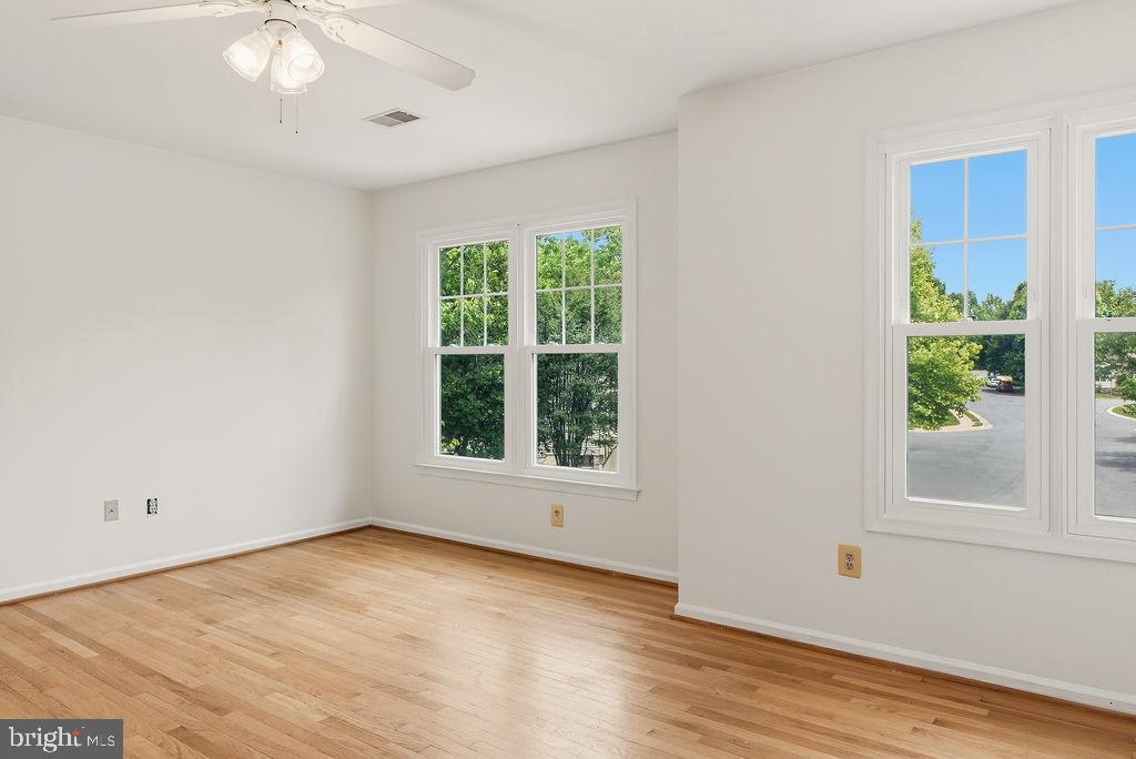 EDGEMOORE - Residential