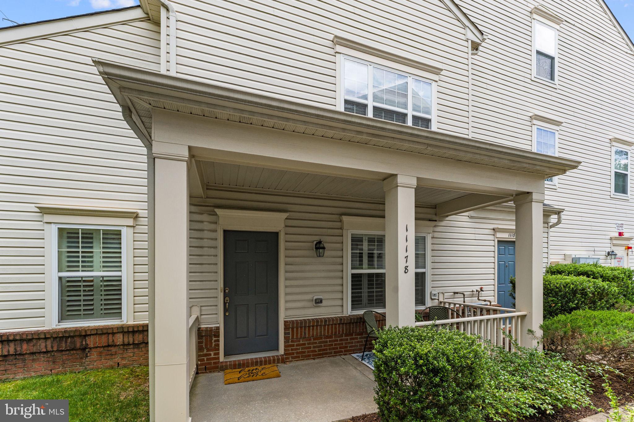 CHATSWORTH VILLAGE CONDO - Residential