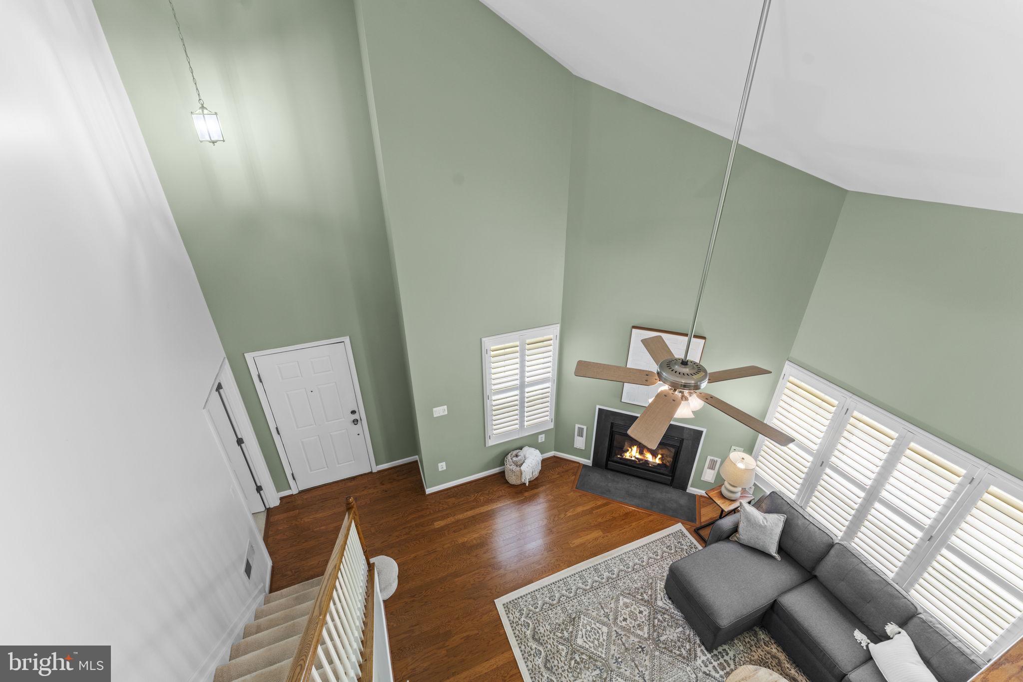 CHATSWORTH VILLAGE CONDO - Residential