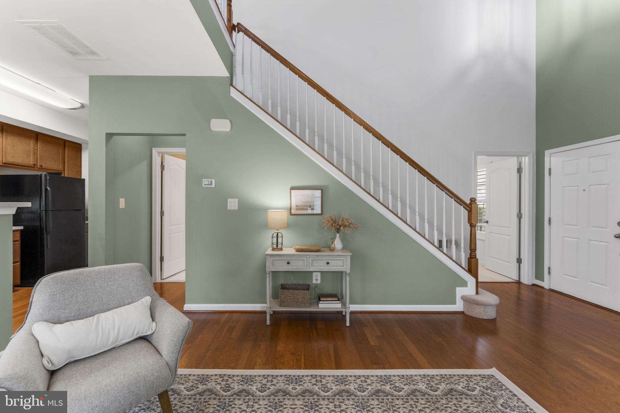 CHATSWORTH VILLAGE CONDO - Residential