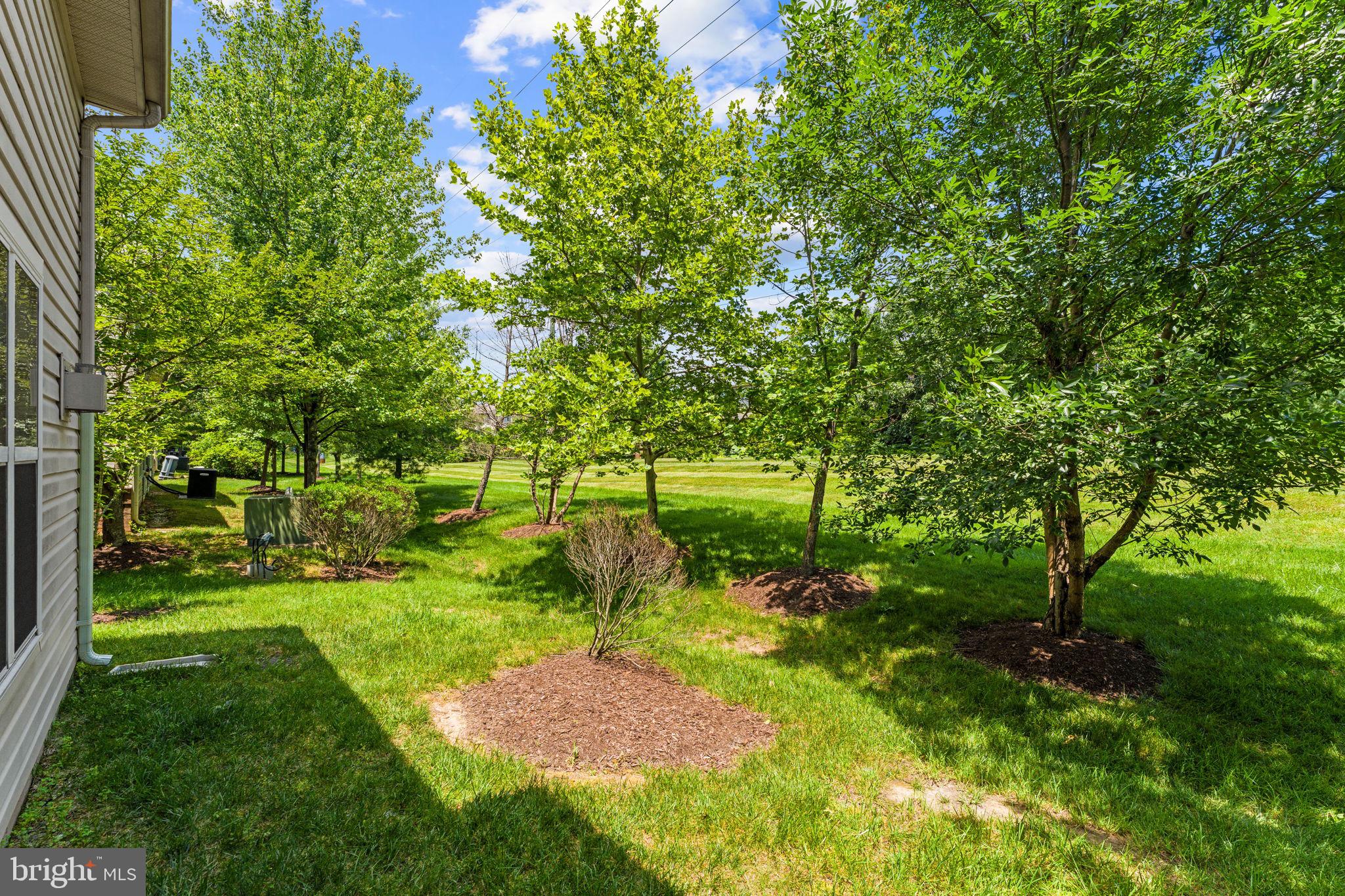 CHATSWORTH VILLAGE CONDO - Residential