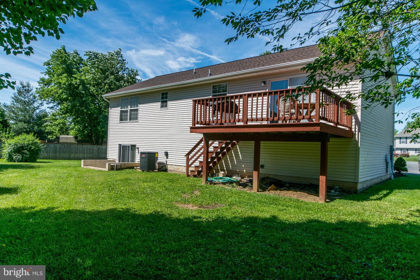 BRIAR RUN - Residential