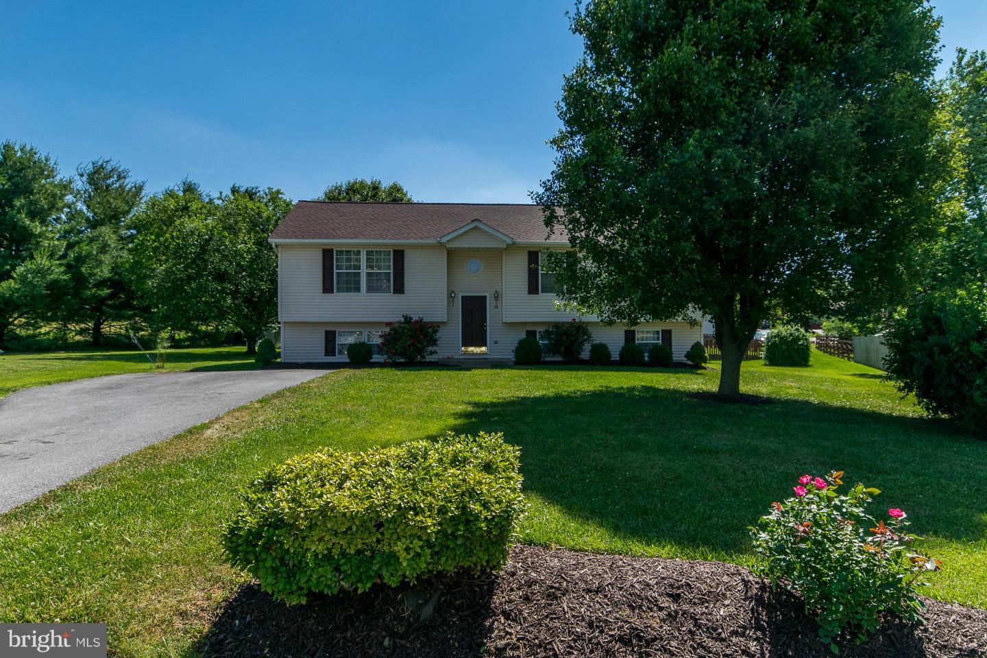 BRIAR RUN - Residential