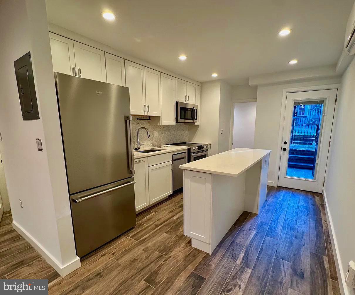 CAPITOL HILL - Residential Income