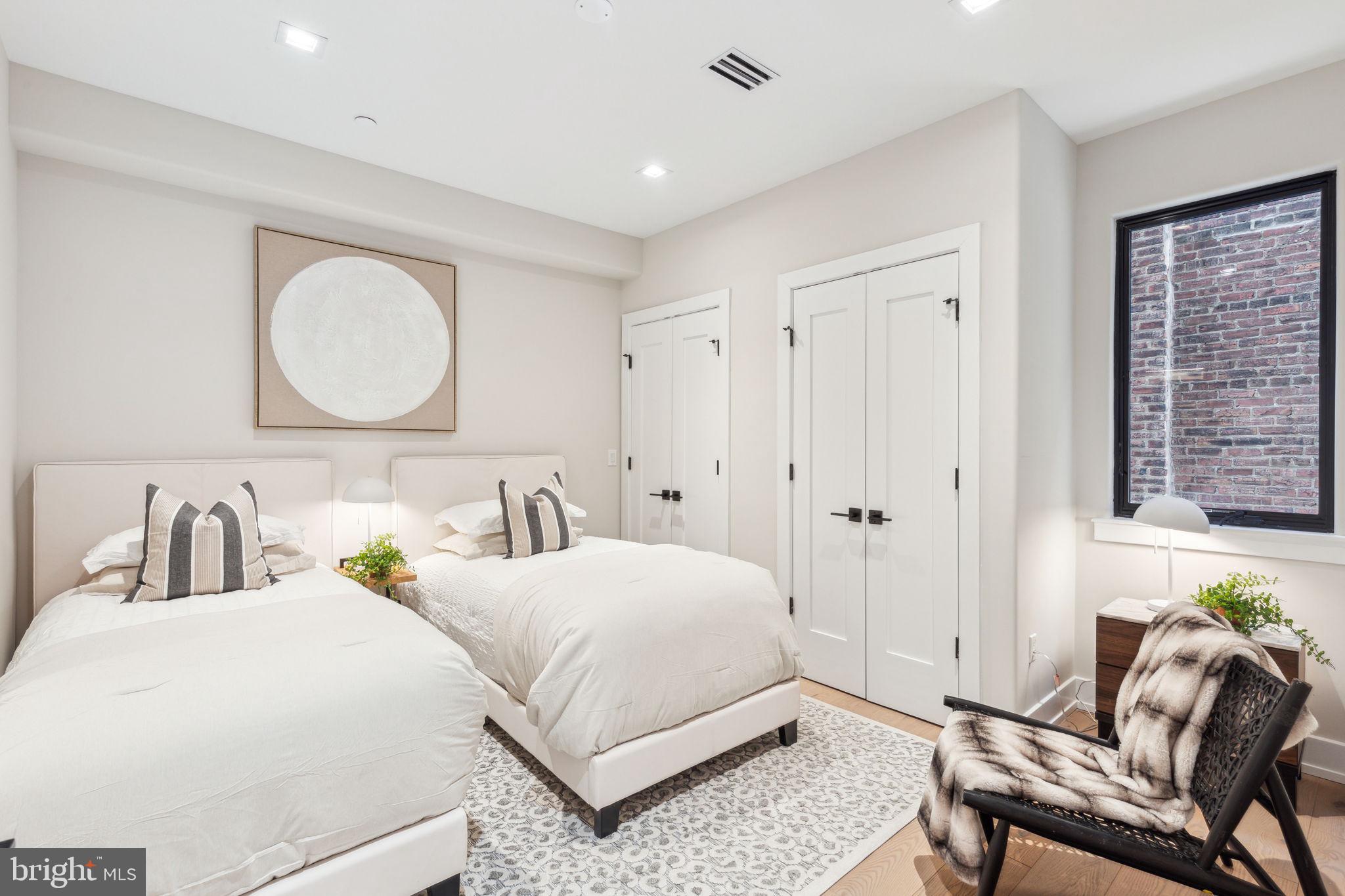 RITTENHOUSE SQUARE - Residential