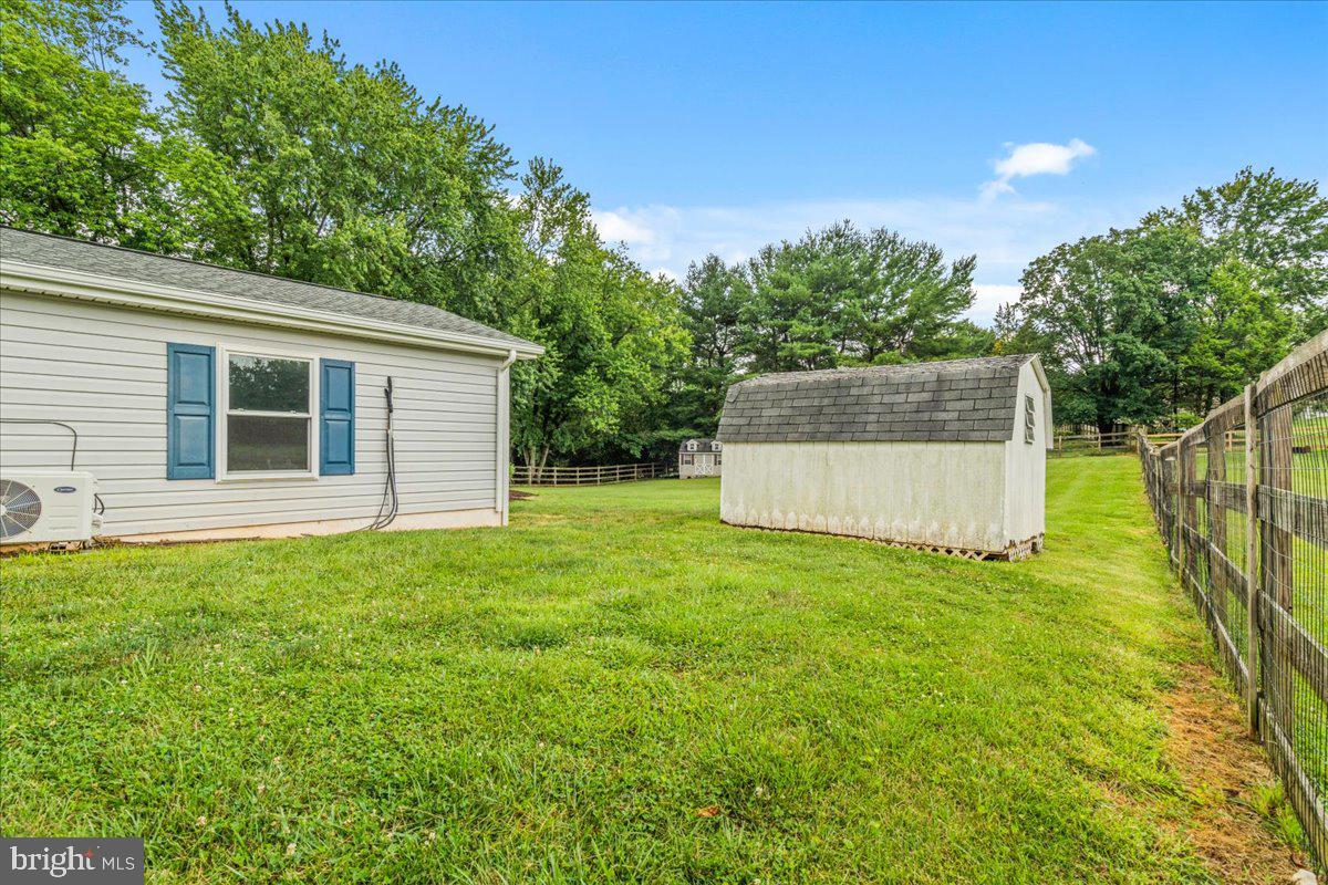 MID COUNTRY VIEW - Residential
