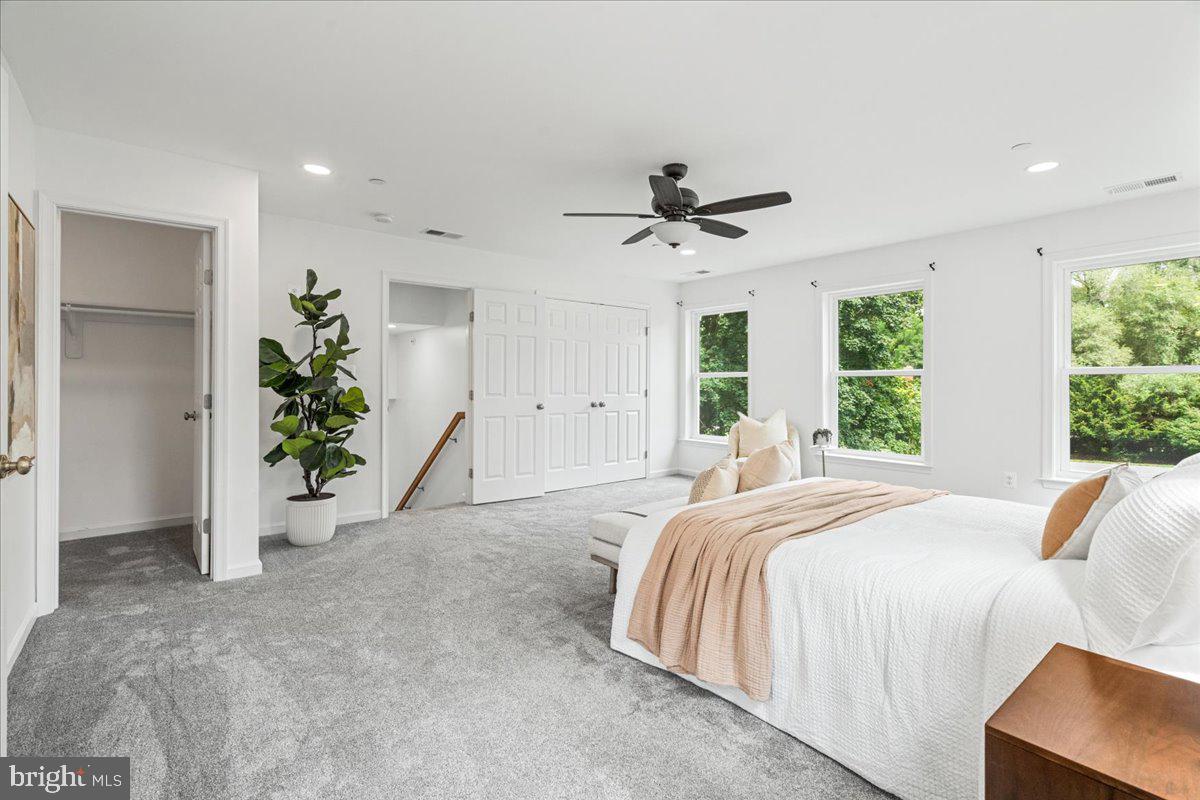 MID COUNTRY VIEW - Residential