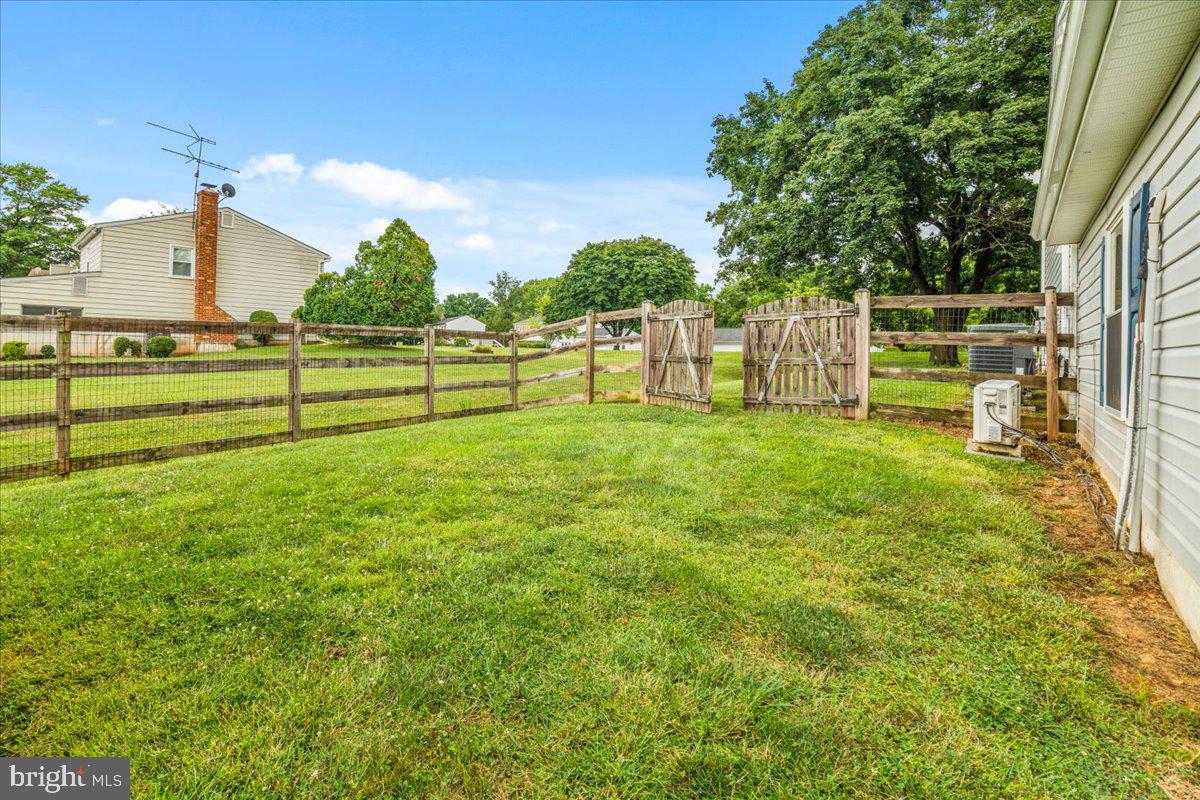 MID COUNTRY VIEW - Residential