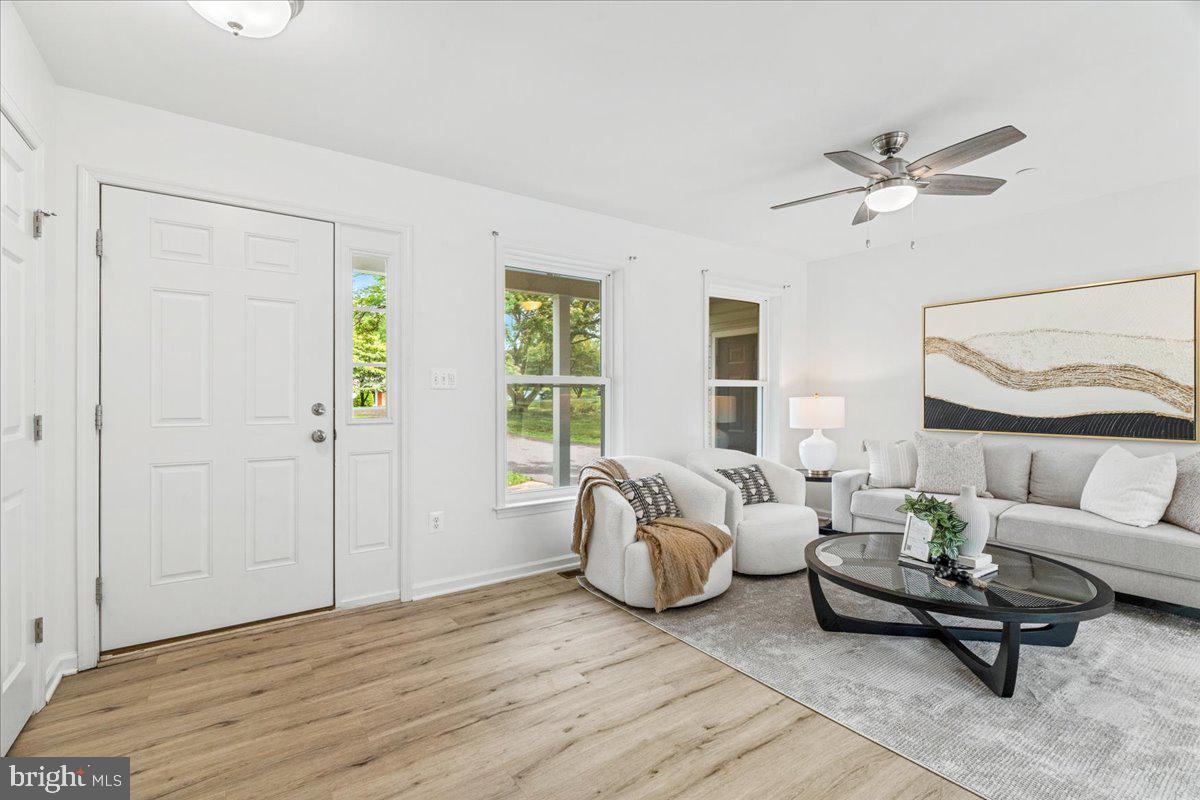 MID COUNTRY VIEW - Residential