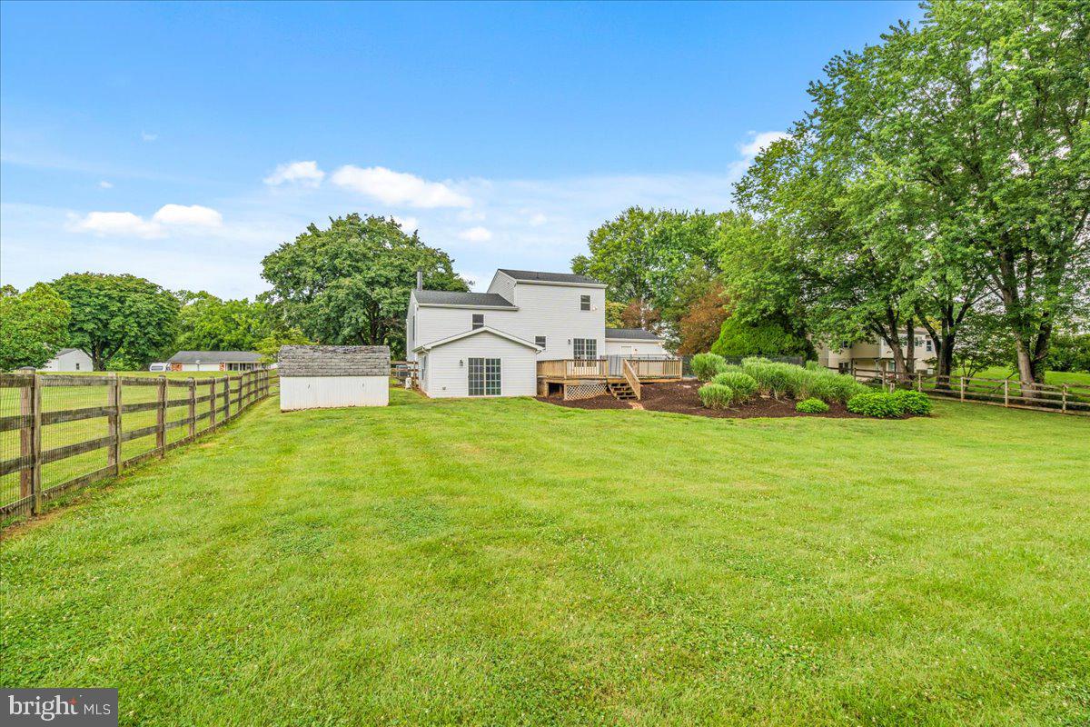 MID COUNTRY VIEW - Residential