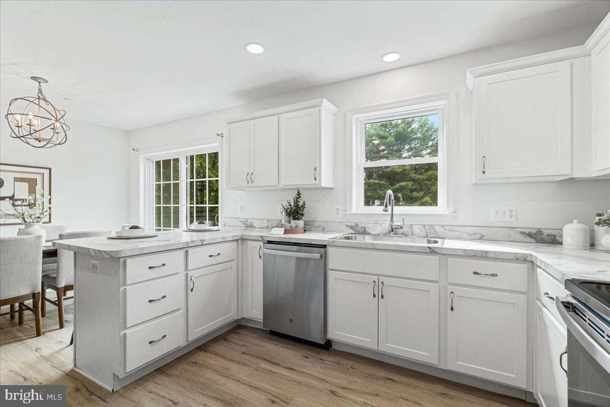 MID COUNTRY VIEW - Residential