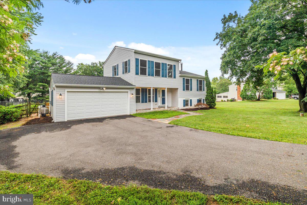 MID COUNTRY VIEW - Residential