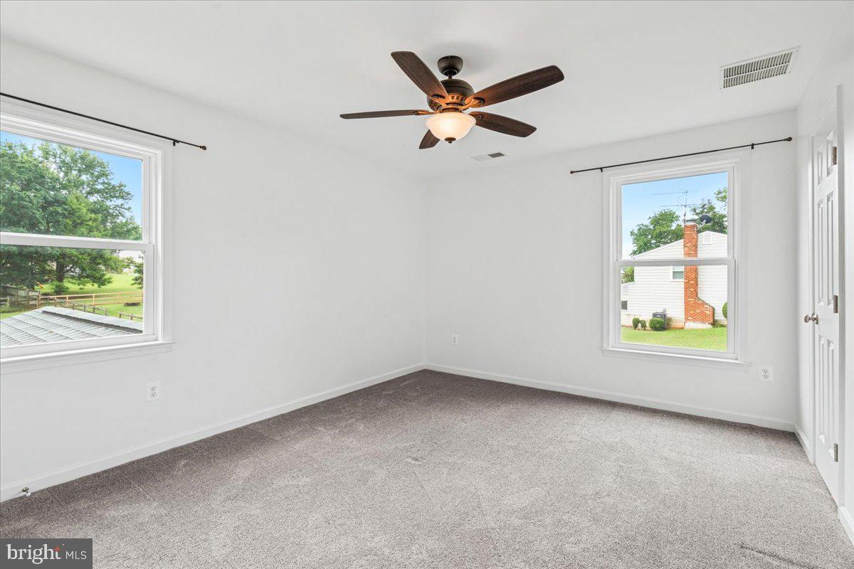 MID COUNTRY VIEW - Residential