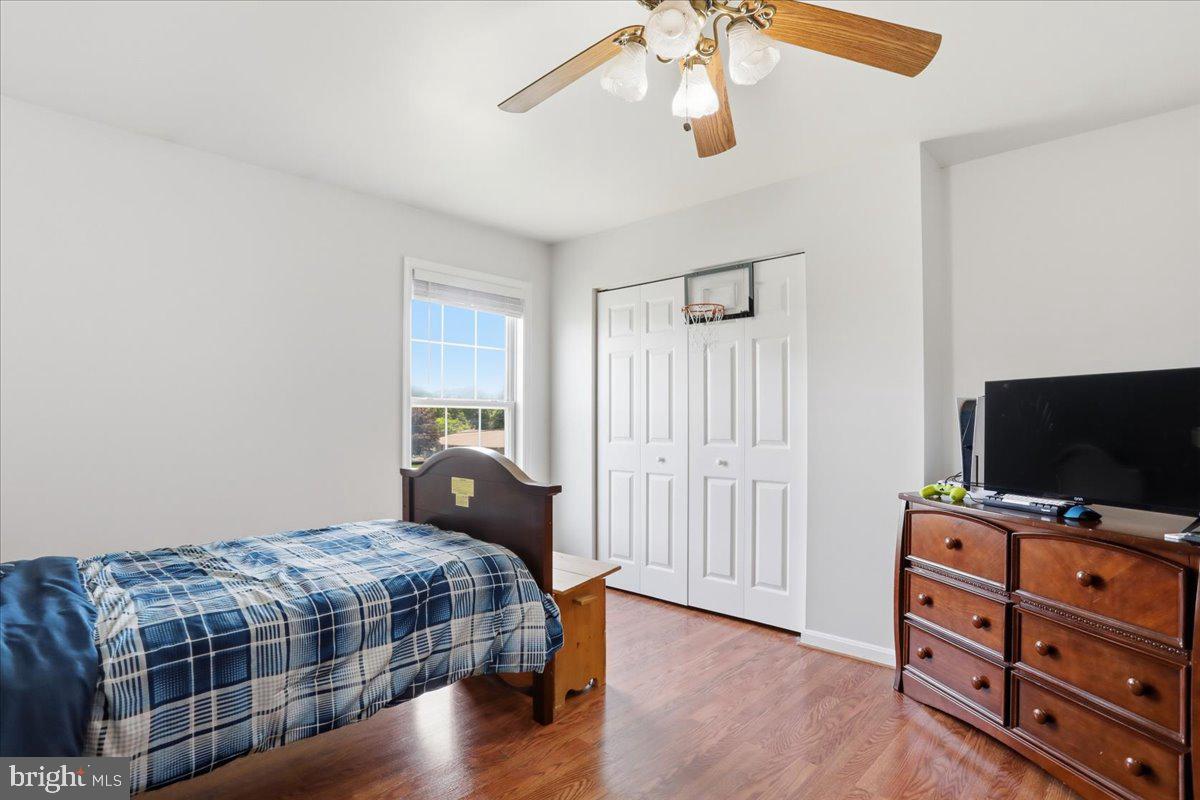 STERLING OAKS - Residential