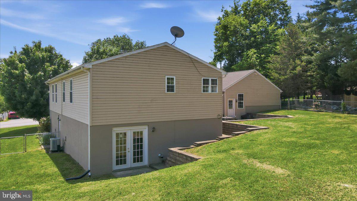 STERLING OAKS - Residential