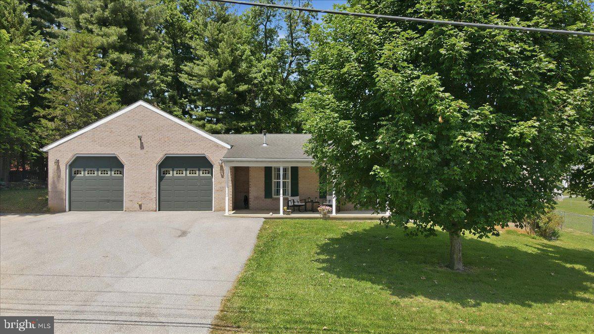 STERLING OAKS - Residential
