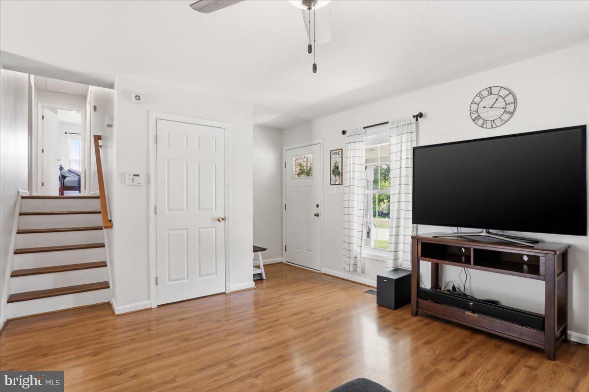 STERLING OAKS - Residential