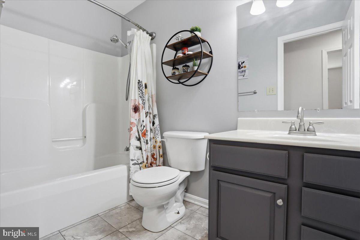 STERLING OAKS - Residential