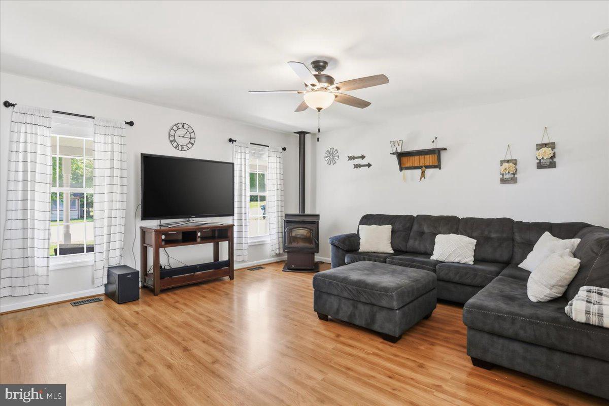 STERLING OAKS - Residential